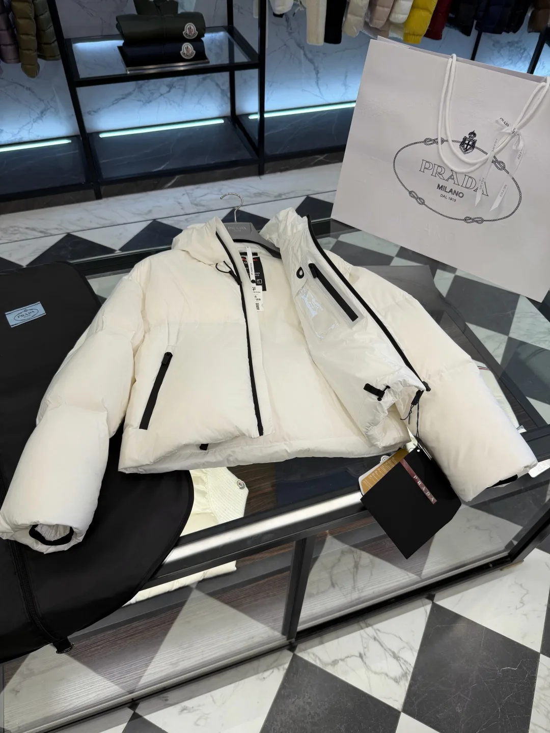 Куртки И Пуховики Женские Prada 19964149