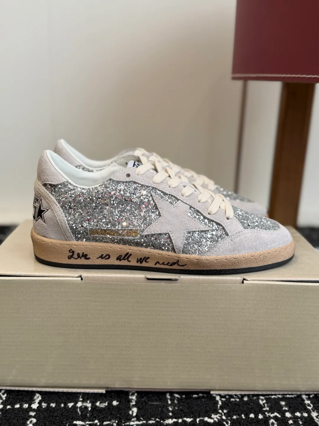 Кроссовки Женские Golden Goose 18305923