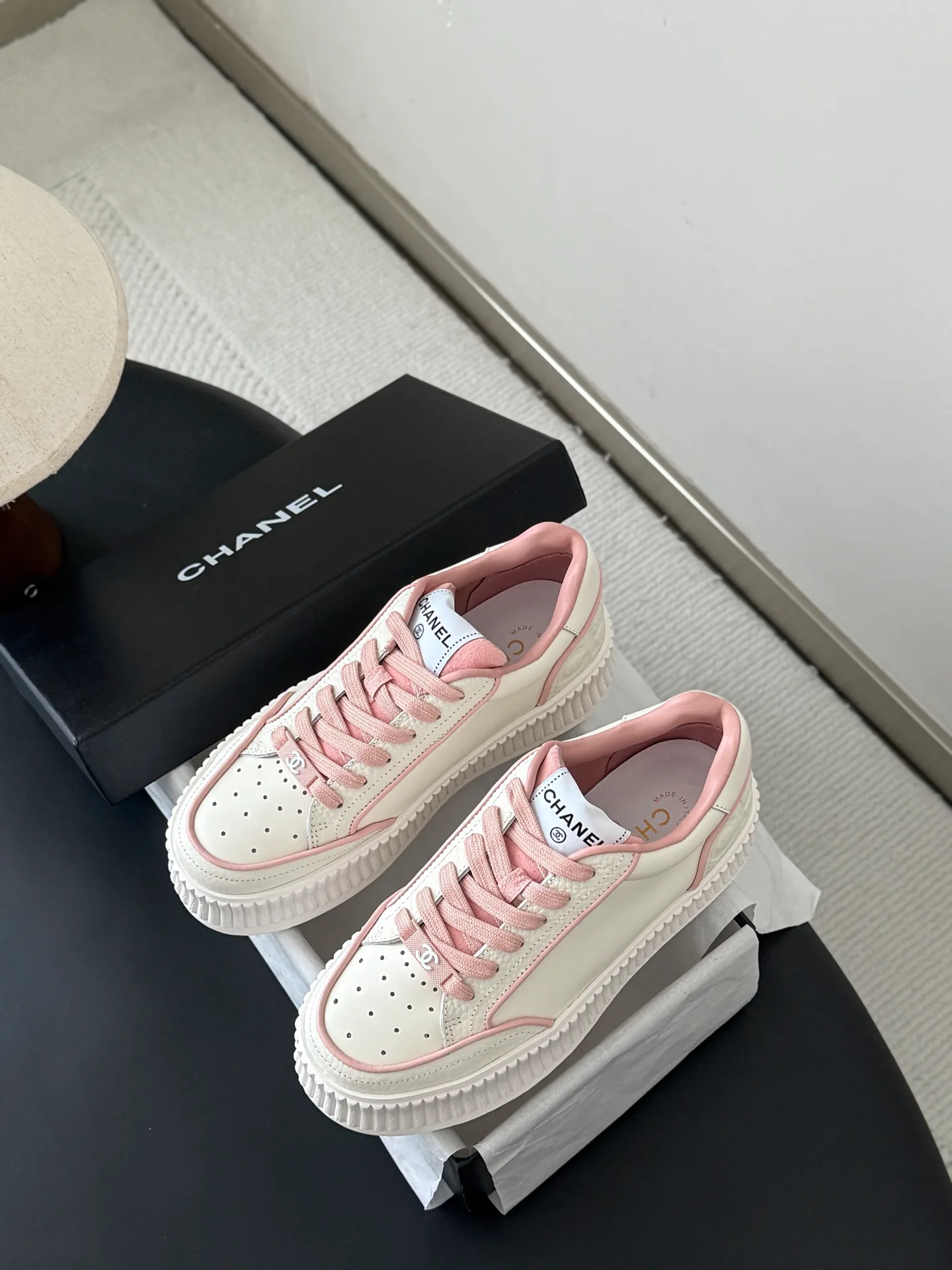 Кроссовки Женские Chanel 17364643