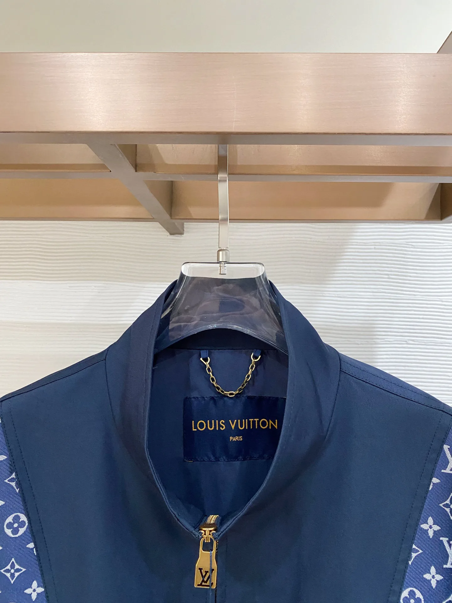 Куртки И Пуховики Мужские Louis Vuitton 4600948