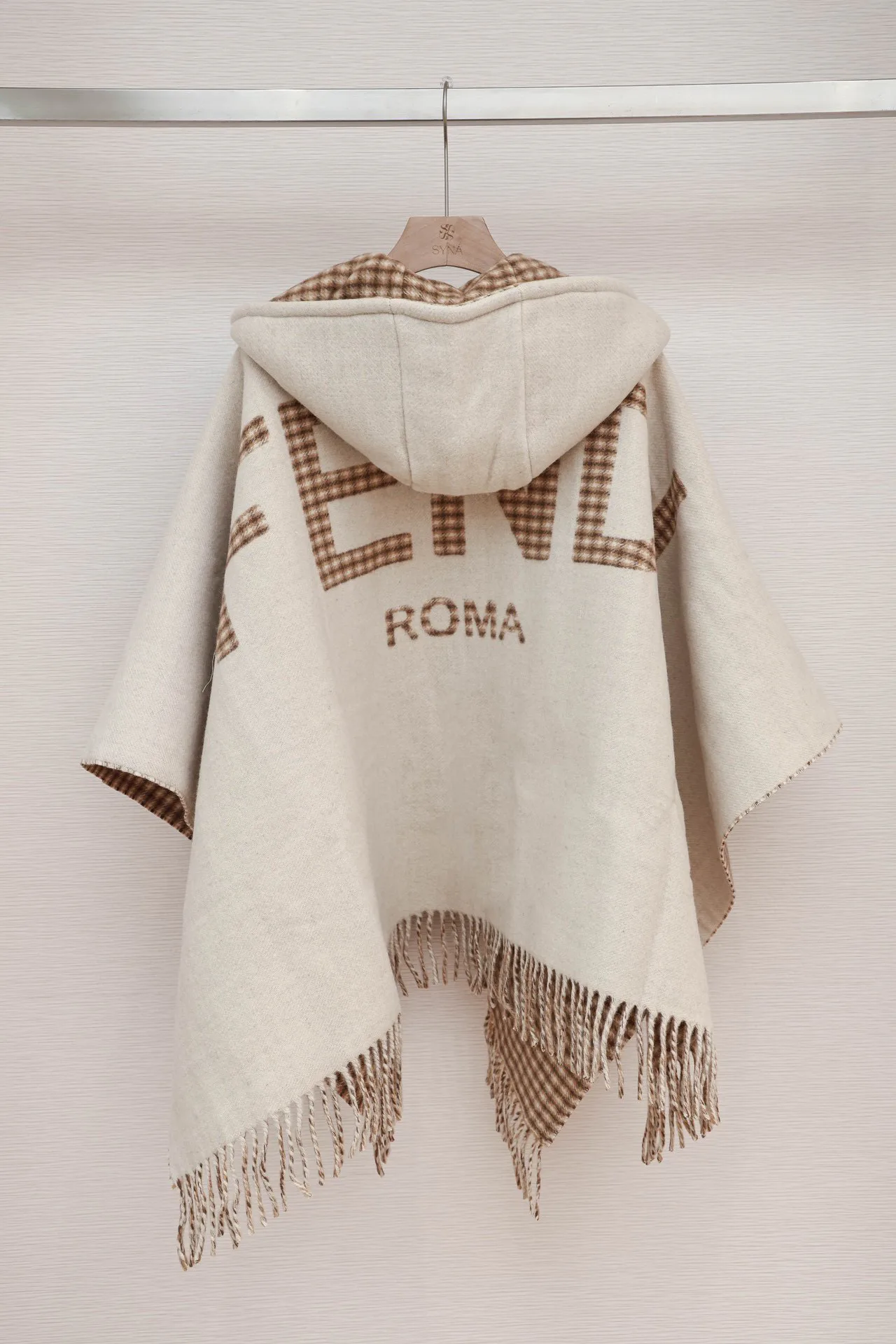 Шарфы Женские Fendi 185663