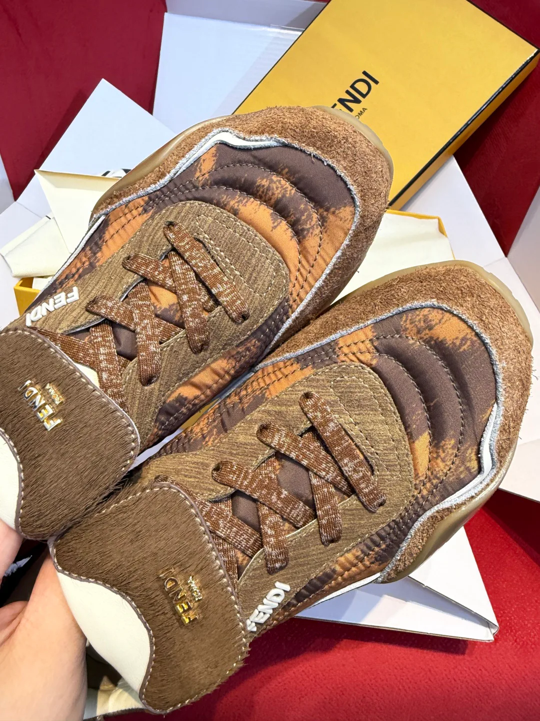 Кроссовки Женские Fendi 789650