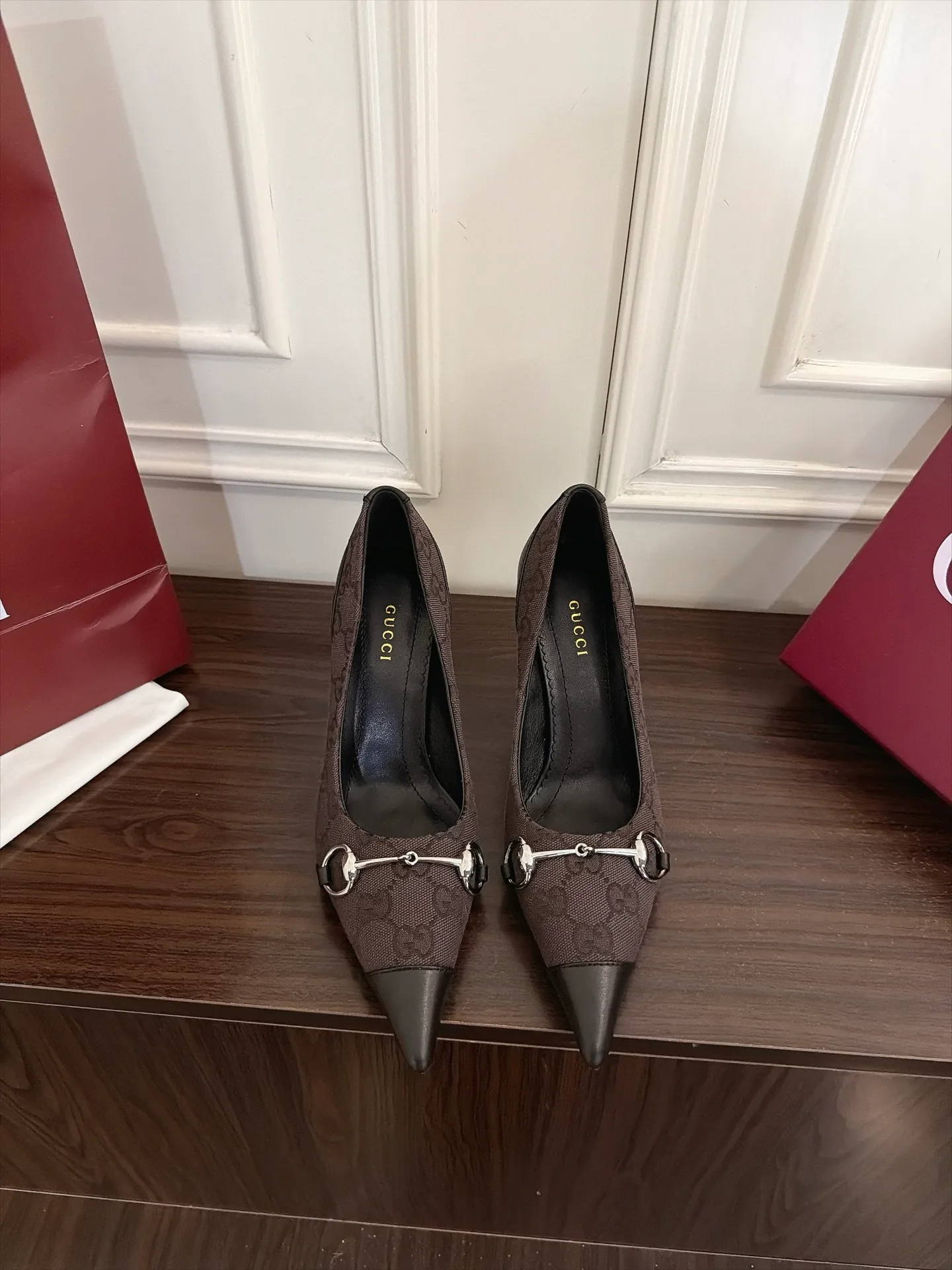 Туфли Женские Gucci 19483550