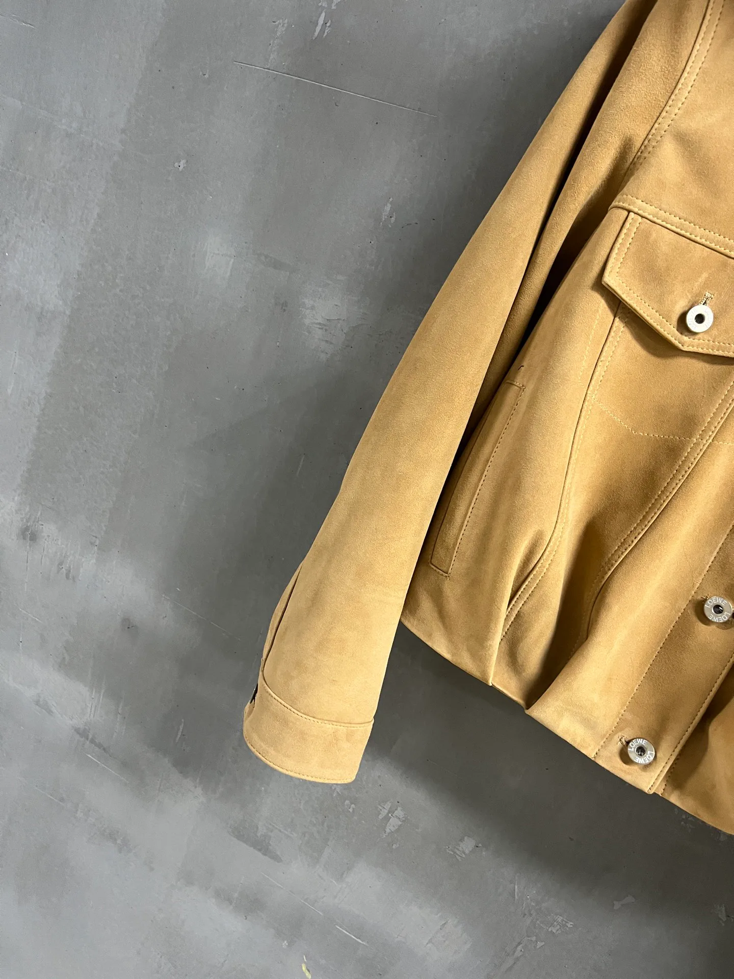 Кожаные Куртки И Дублёнки Женские Loewe 18172898