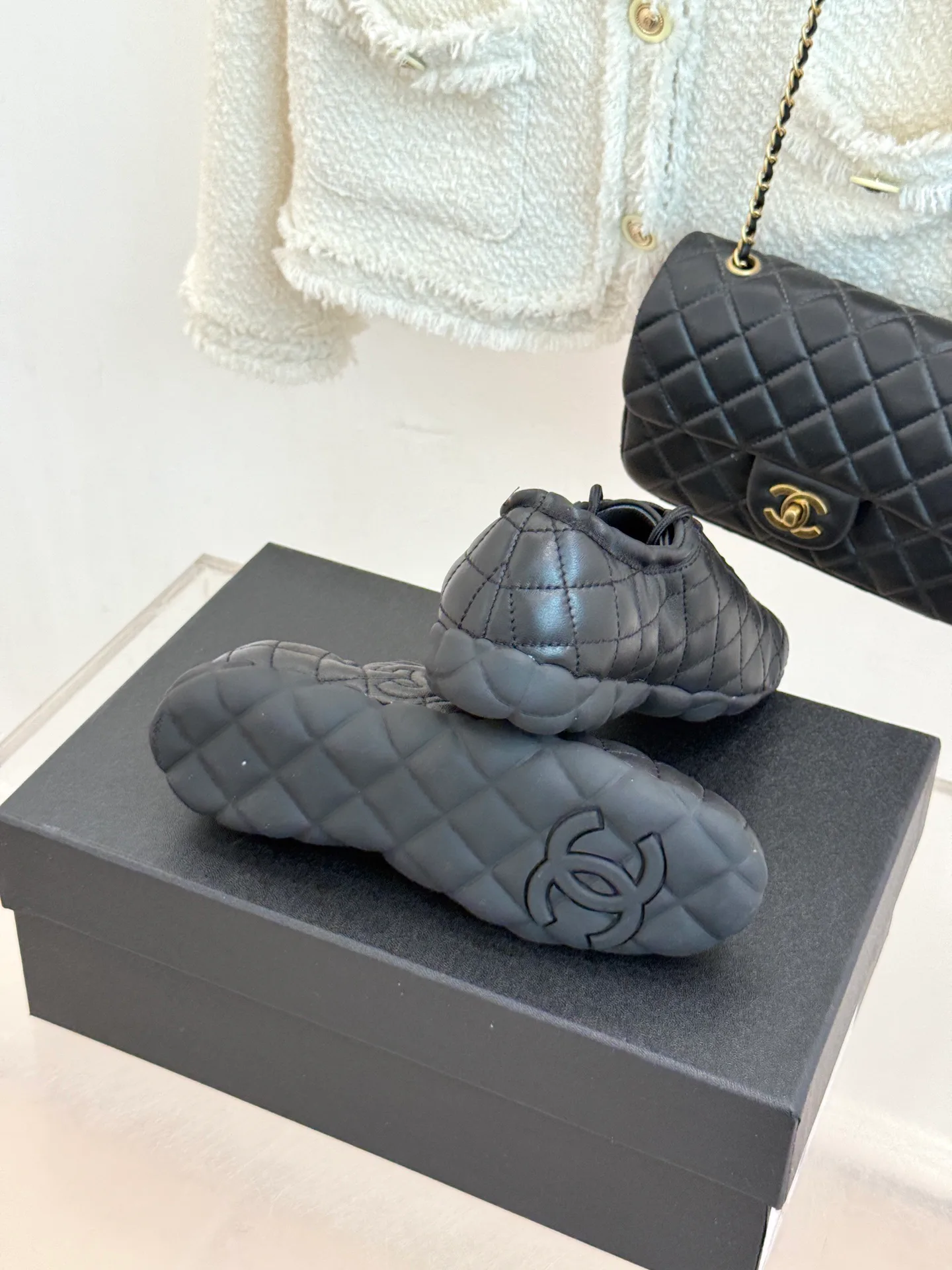 Кроссовки Женские Chanel 19208423