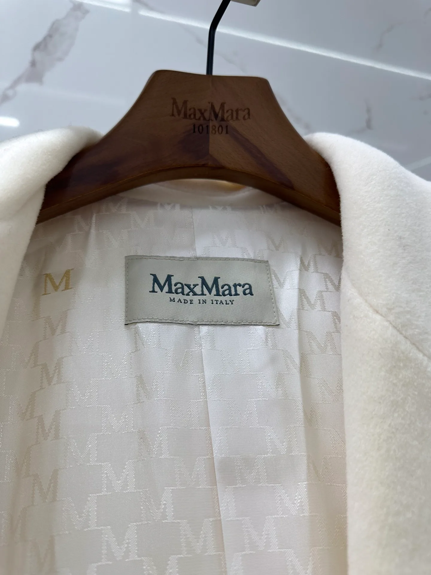 Пальто Женские Louis Vuitton 870331