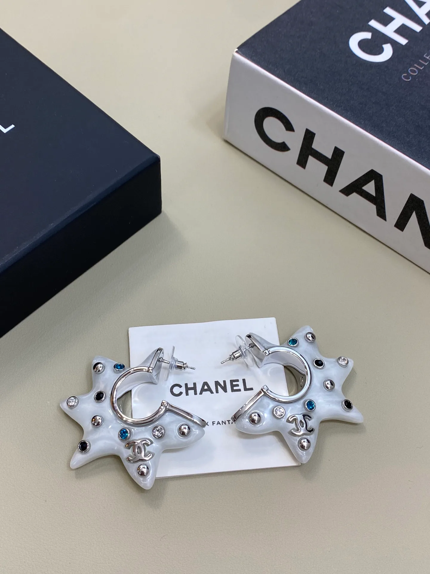 Бижутерия Chanel 17558311