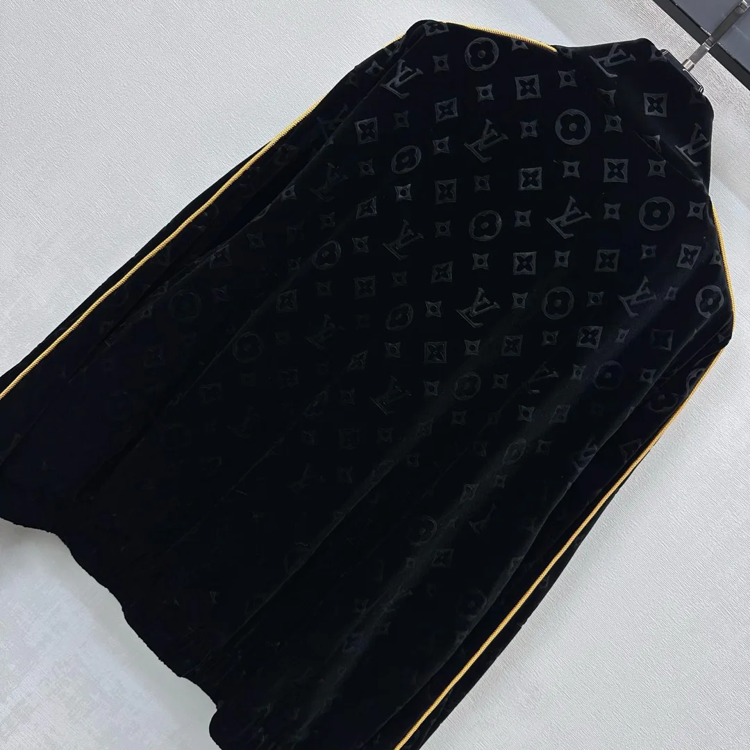 Куртки И Пуховики Женские Louis Vuitton 1267531