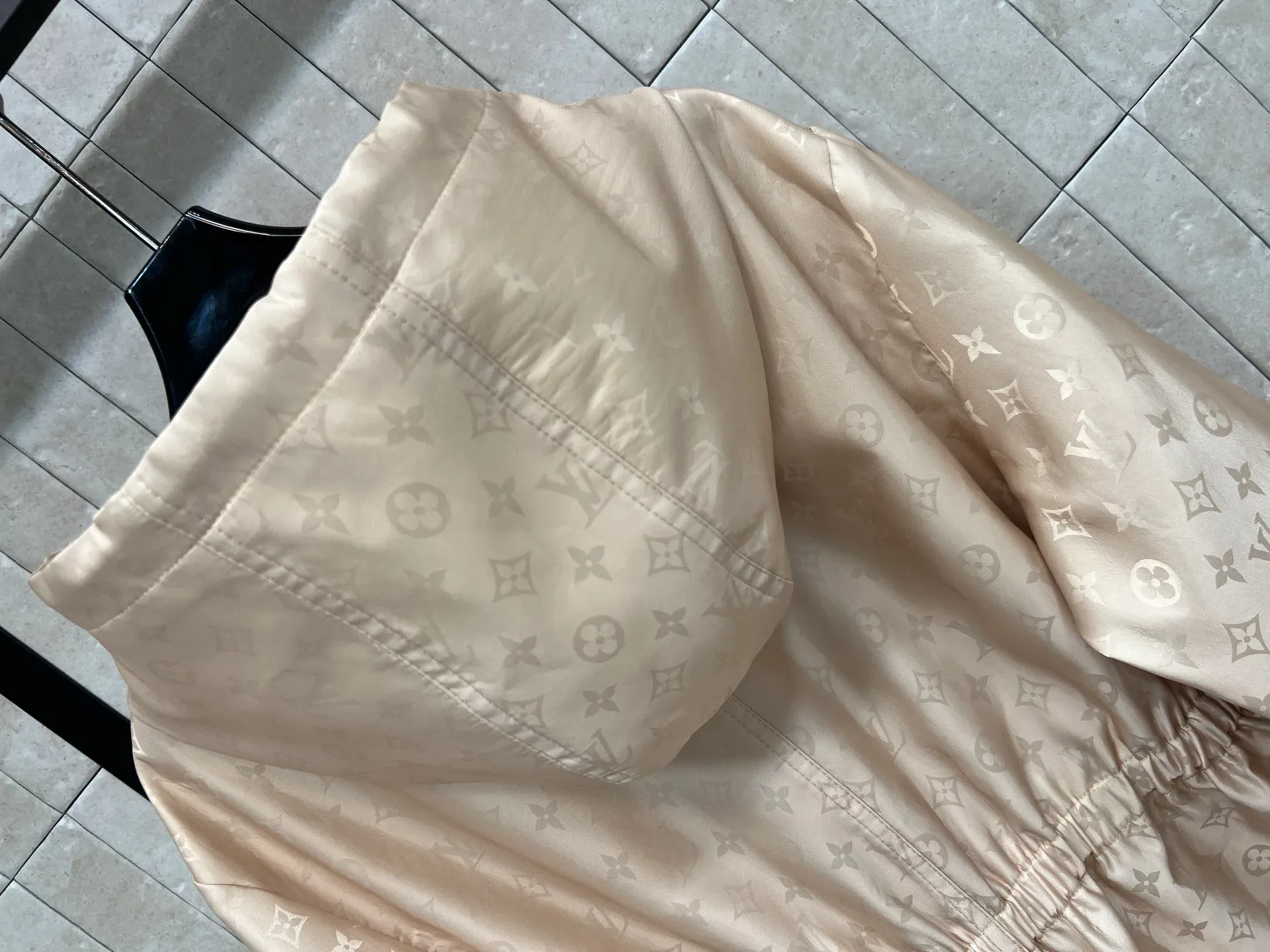 Куртки И Пуховики Женские Louis Vuitton 476617