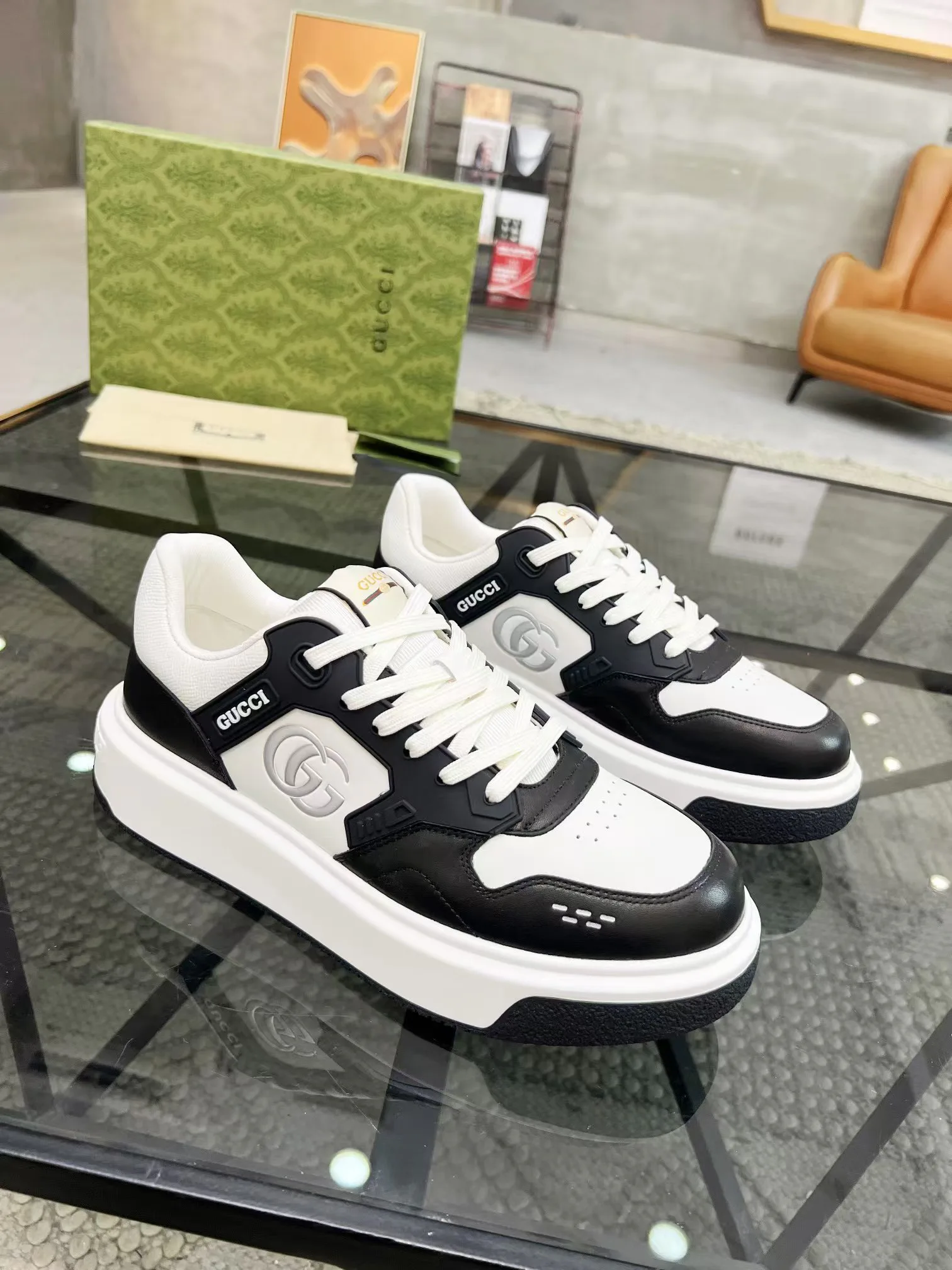 Кроссовки Мужские Gucci 17955498