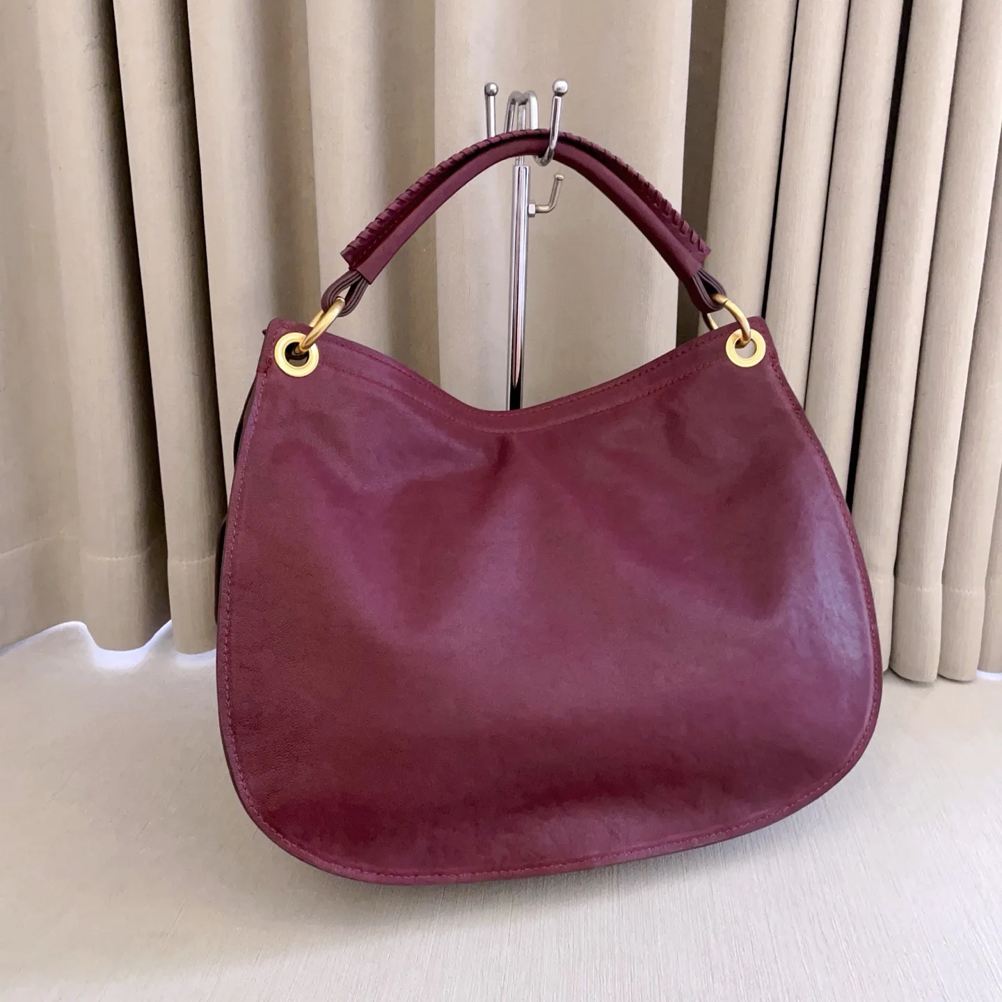 Классические Сумки Женские Miu Miu 18105775