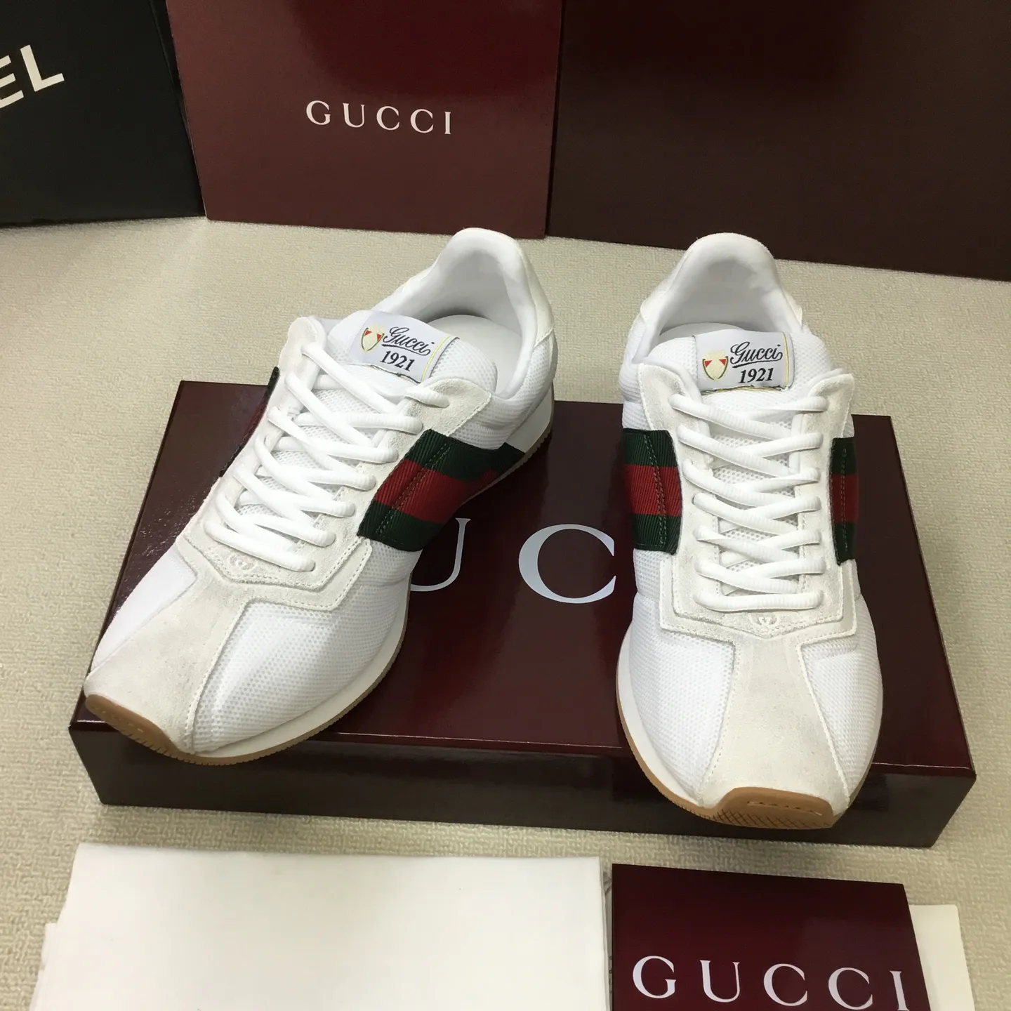 Кроссовки Женские Gucci 18773885