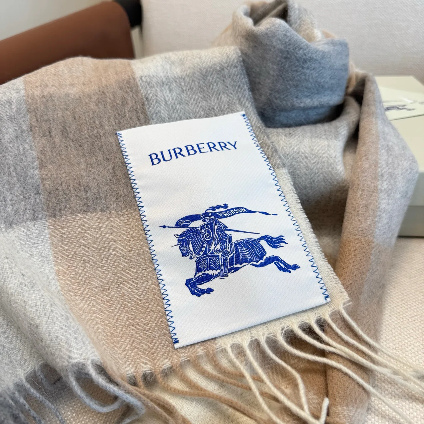 Шарфы Burberry 10627782
