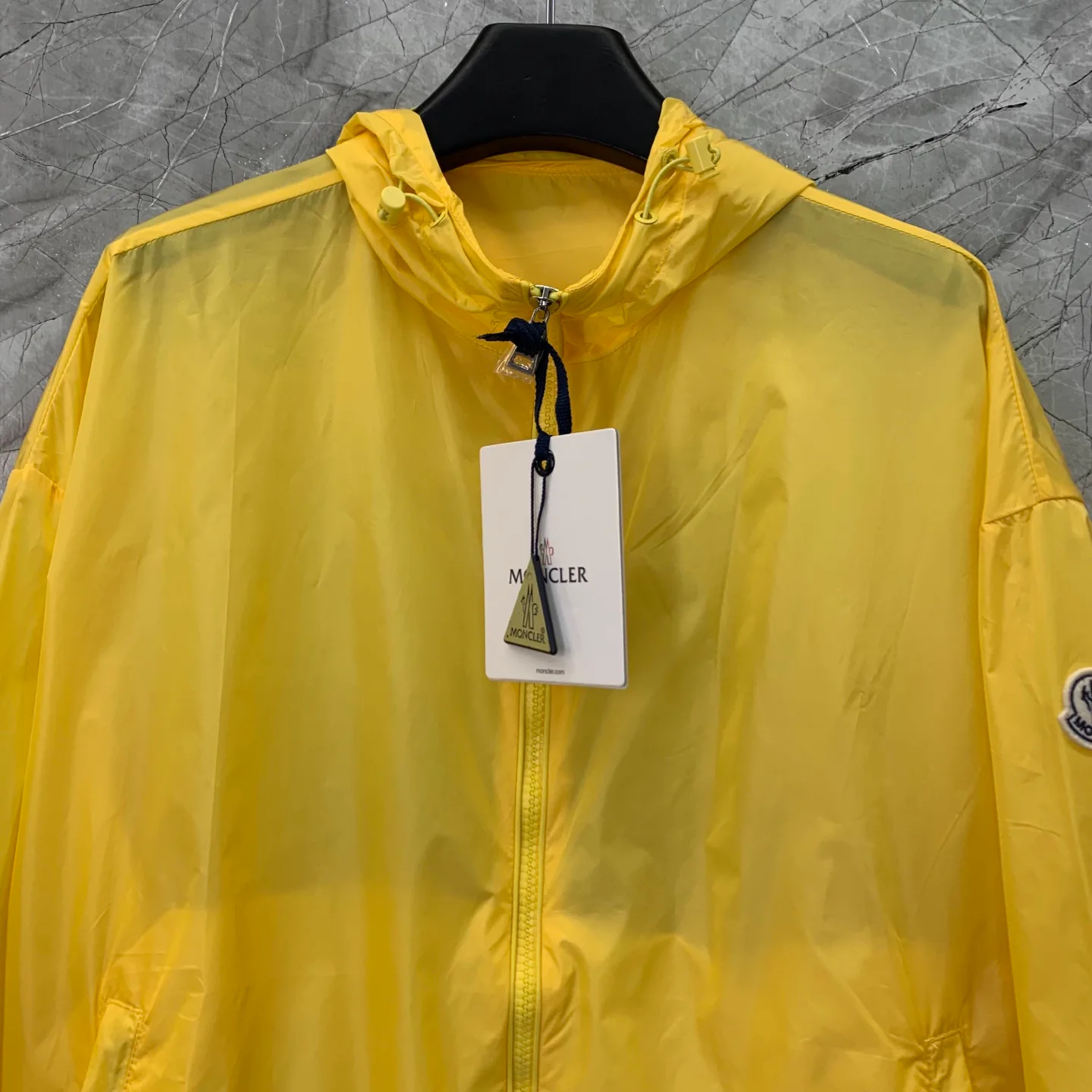 Куртки И Пуховики Мужские Moncler 23670