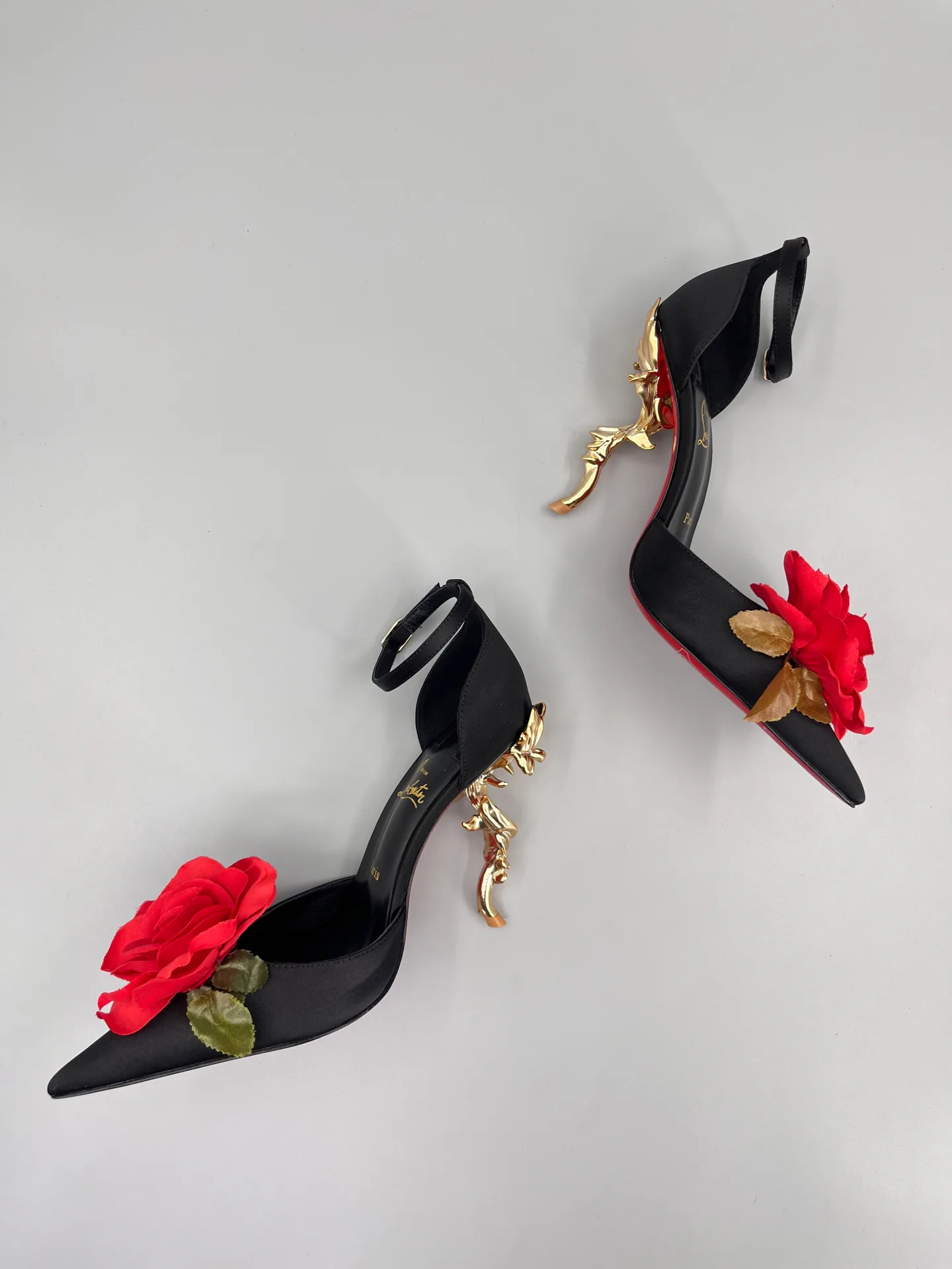 Туфли Женские Christian Louboutin 28142