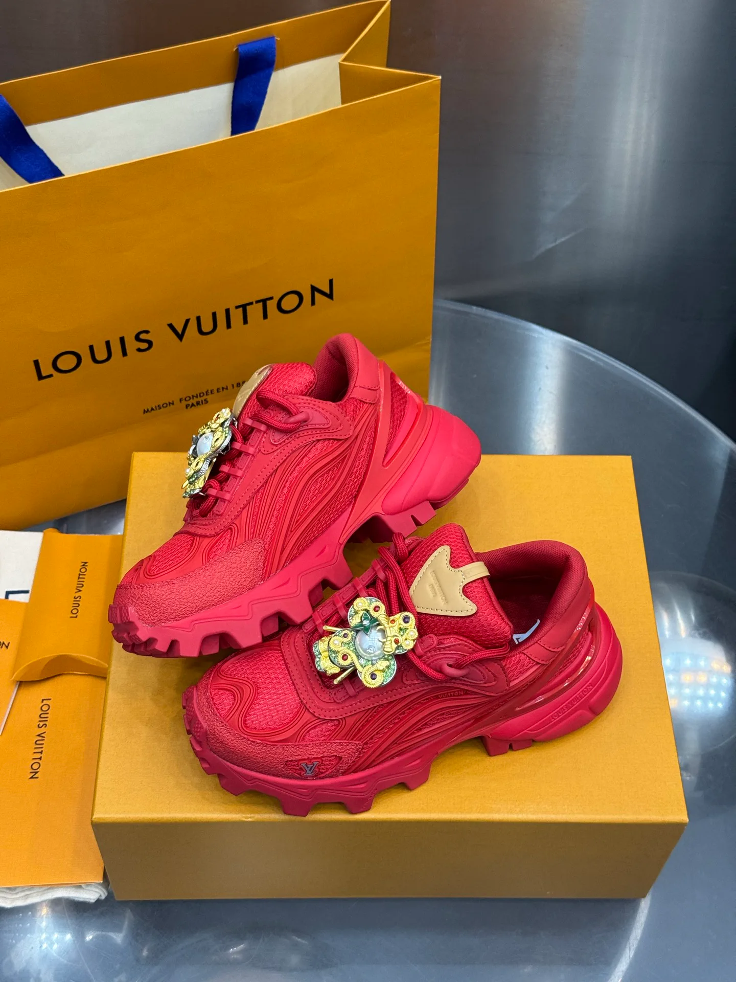 Кроссовки Женские Louis Vuitton 18202599