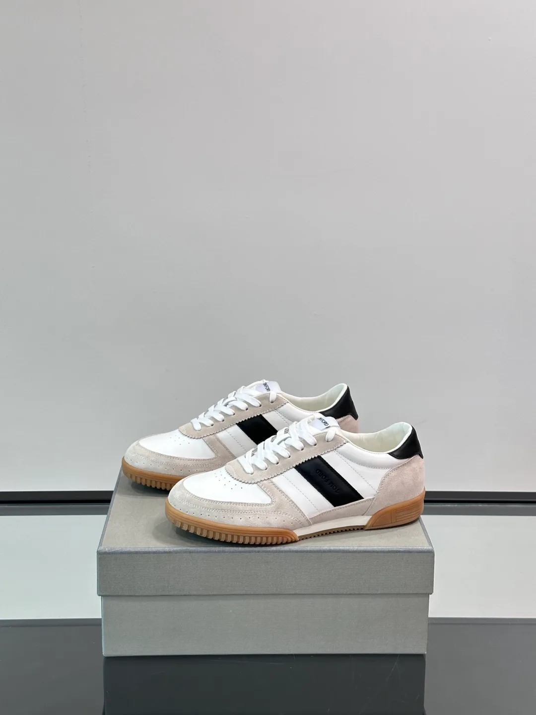 Кроссовки Мужские Tom Ford 35347