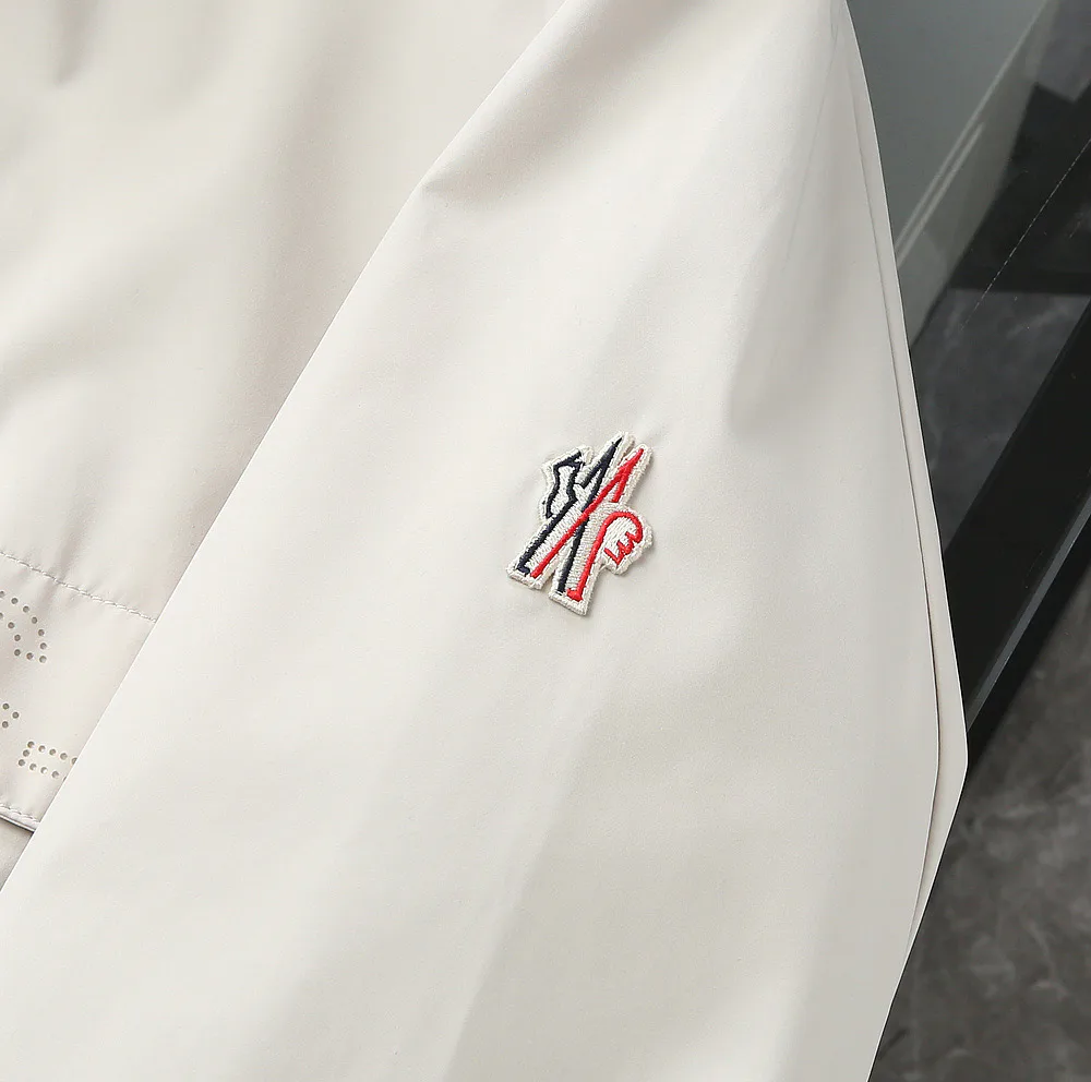 Куртки И Пуховики Мужские Moncler 669712