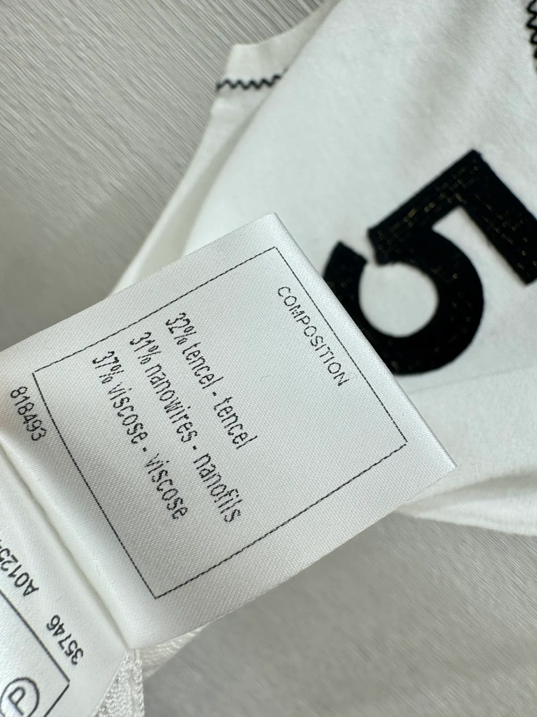 Жилеты Женские Chanel 11354333