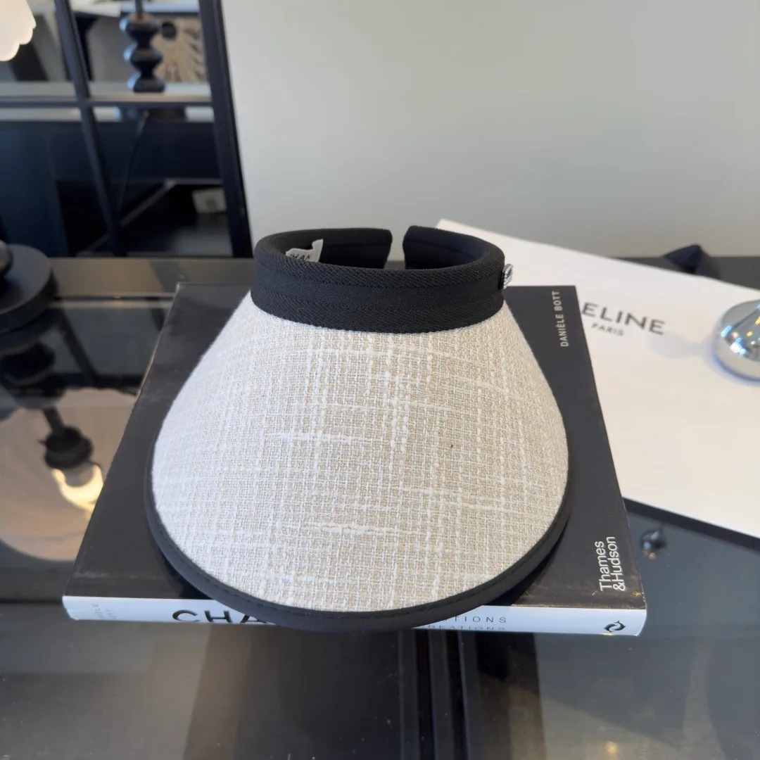 Головные Уборы Chanel 12349303