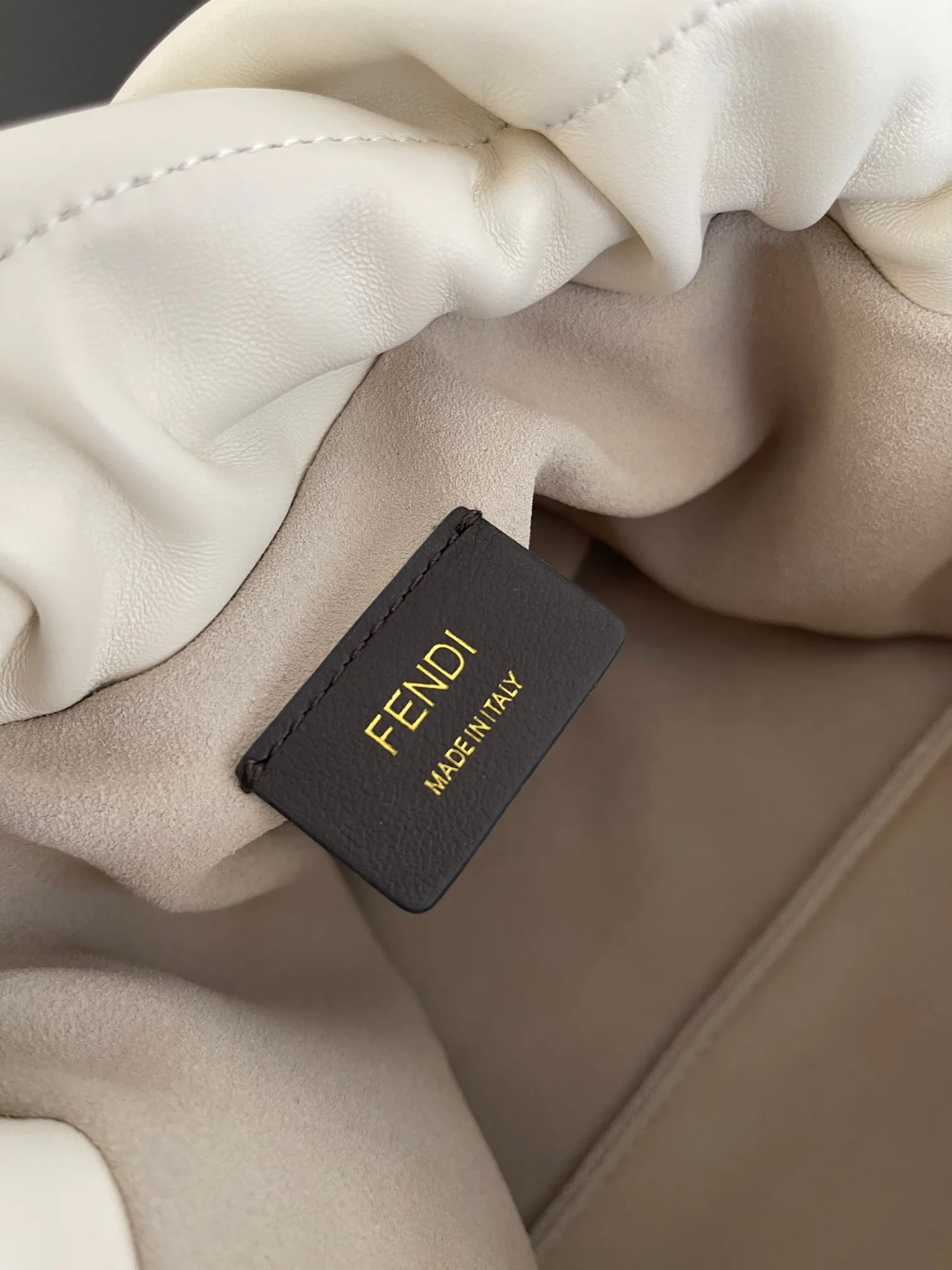 Классические Сумки Женские Fendi 13546226