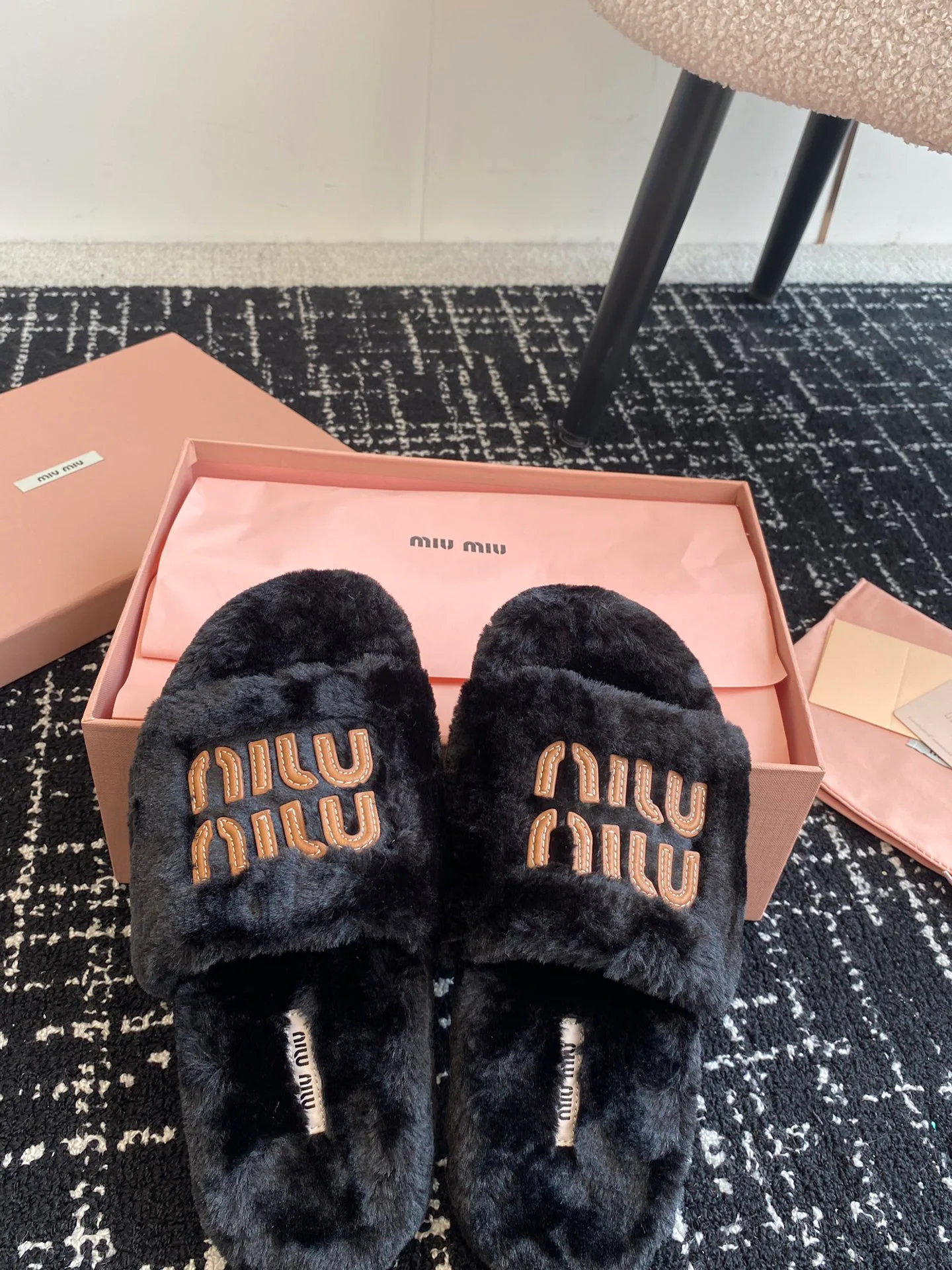 Тапочки Женские Miu Miu 18241529