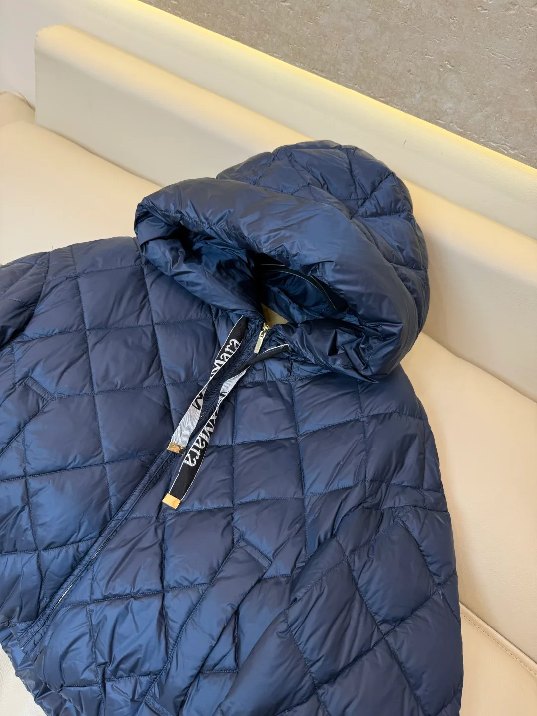 Куртки И Пуховики Женские Max Mara 17917333