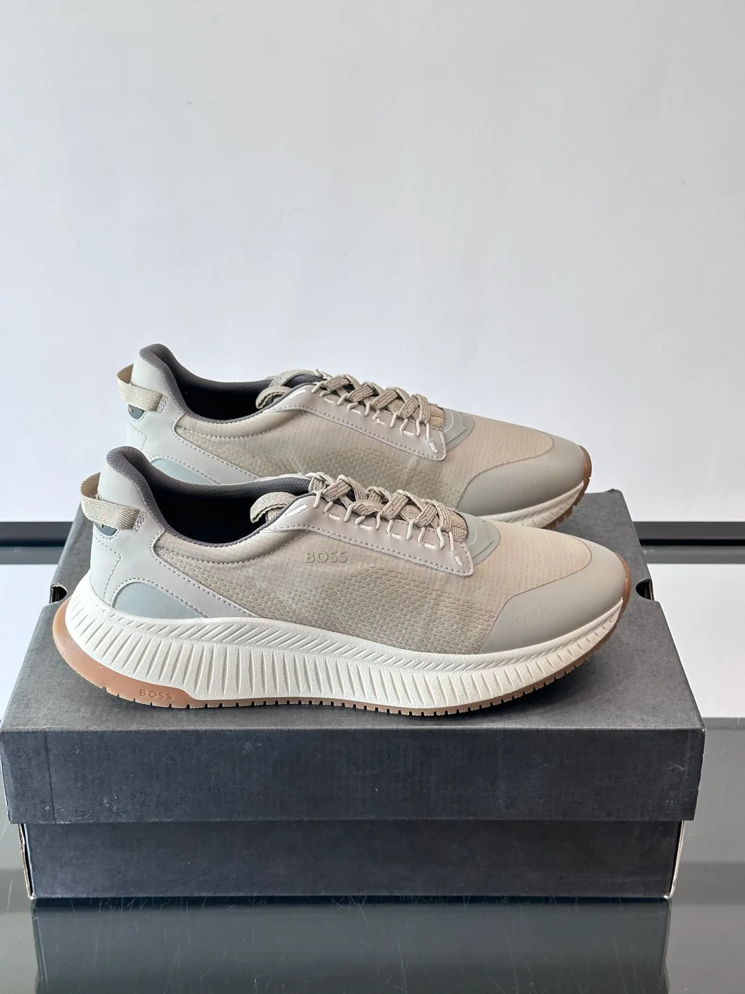 Кроссовки Мужские Hugo Boss 829892