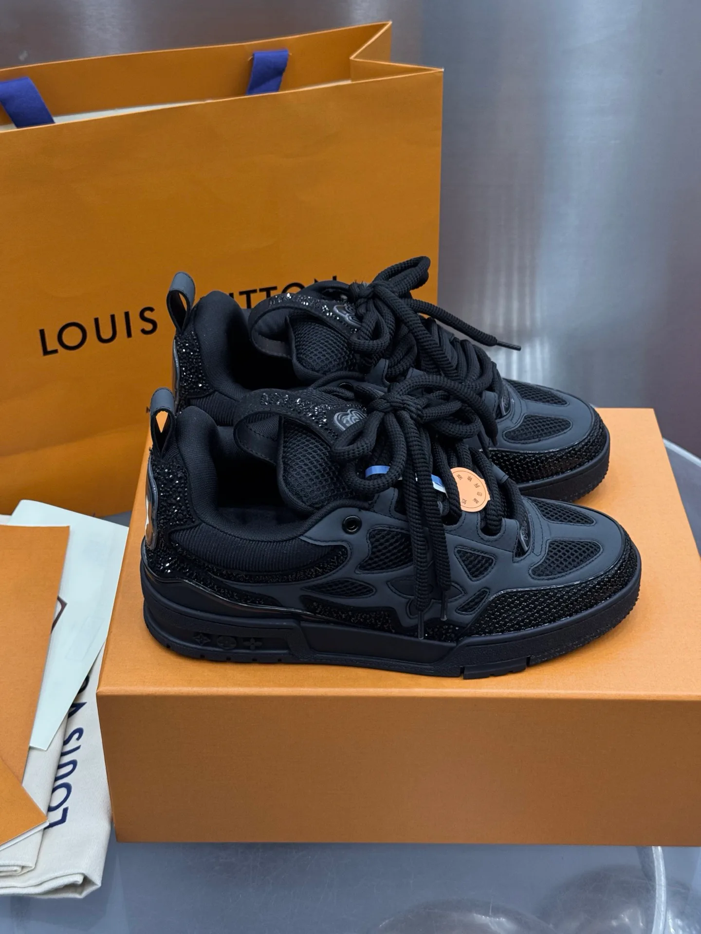 Кроссовки Мужские Louis Vuitton 19073413