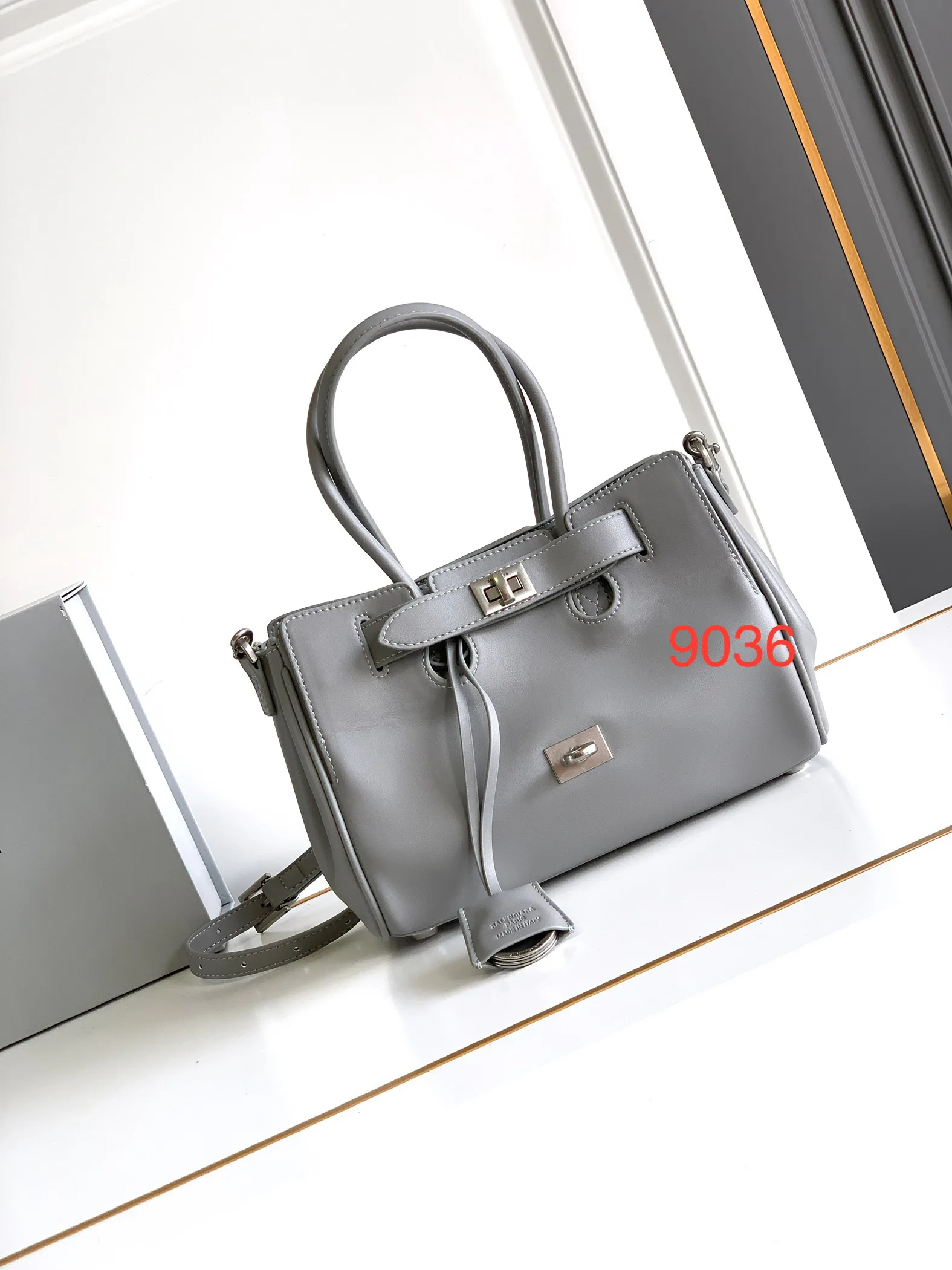 Сумки На Ремне Женские Balenciaga 84571