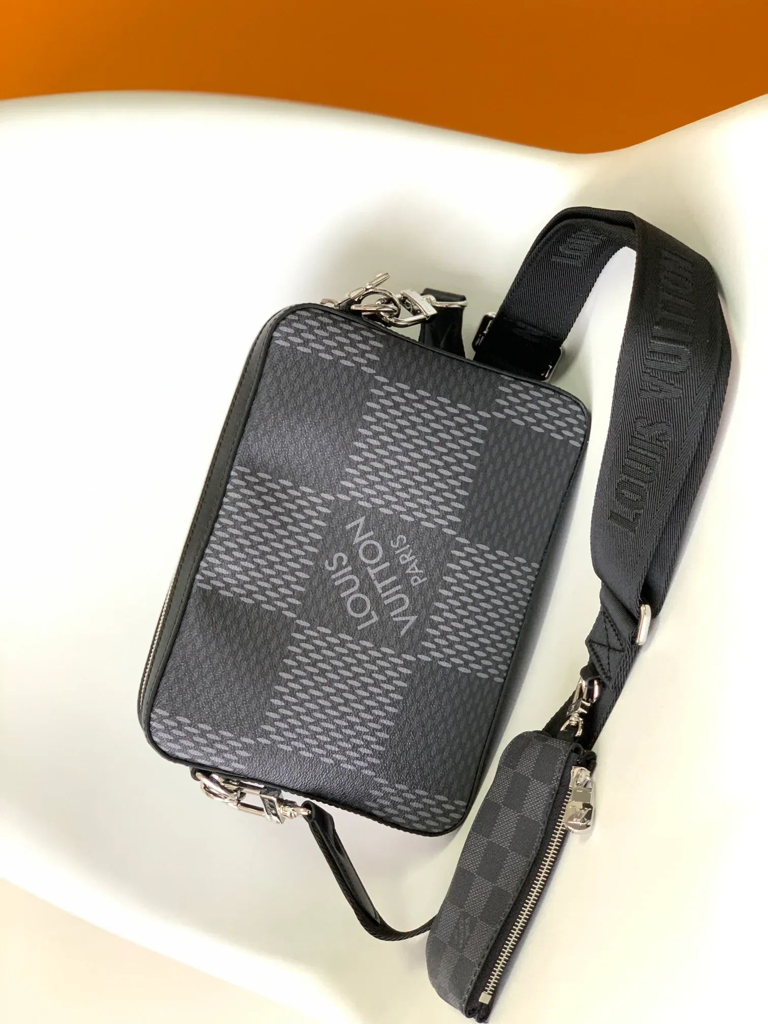 Сумки На Ремне Женские Louis Vuitton 1611930