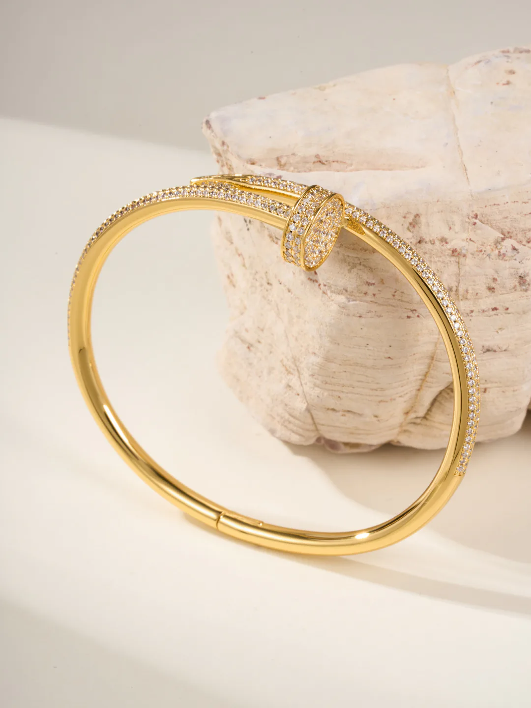 Бижутерия Cartier 18231021