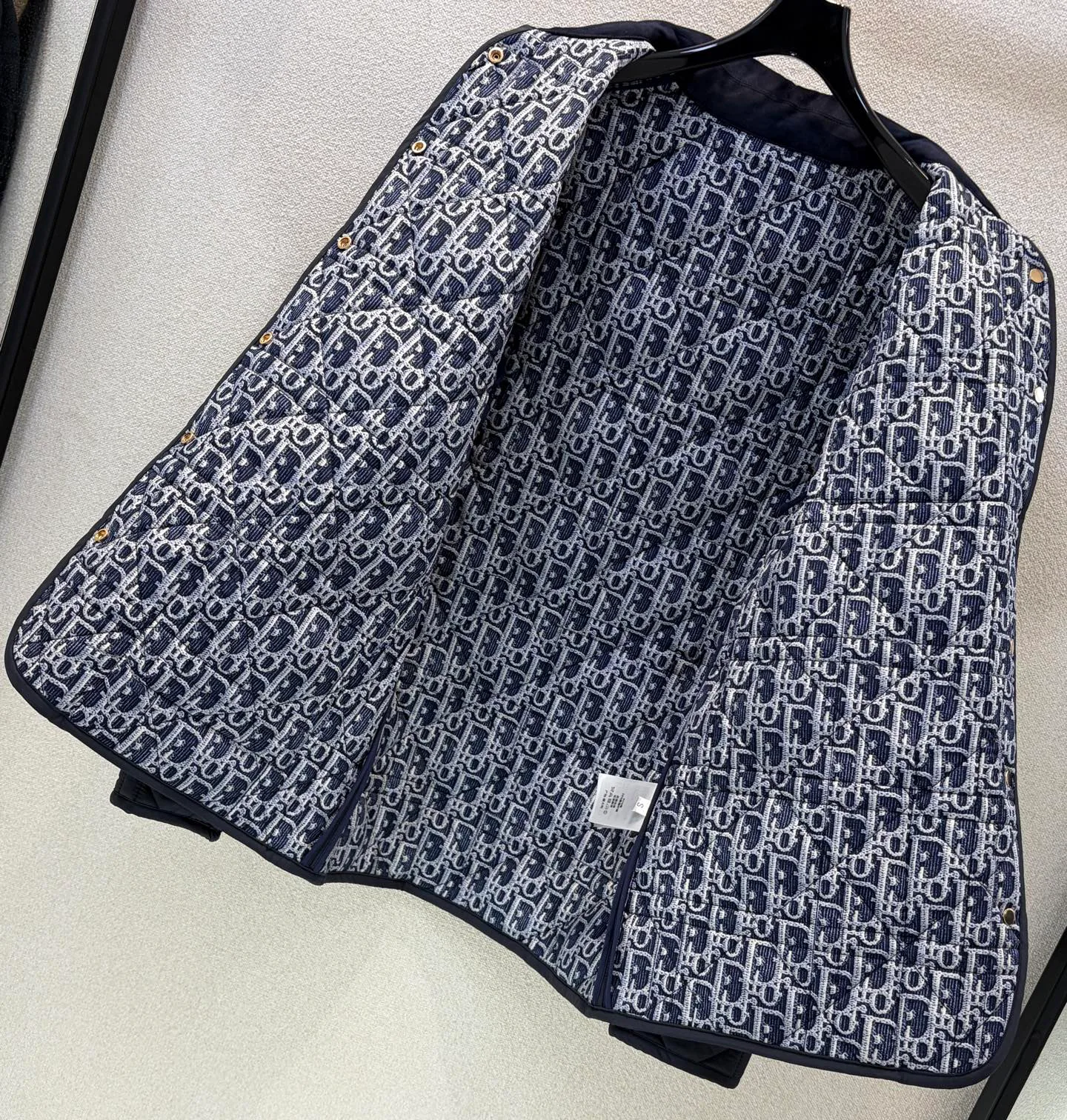 Куртки И Пуховики Женские Christian Dior 19335012