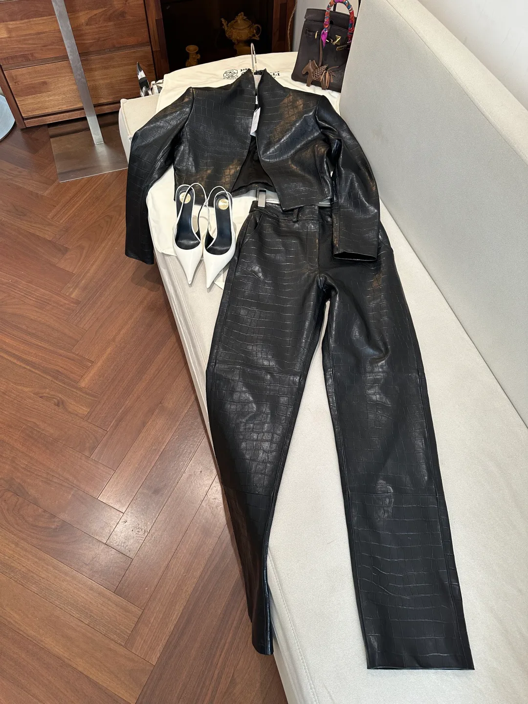 Кожаные Куртки И Дублёнки Женские Brunello Cucinelli 19304067