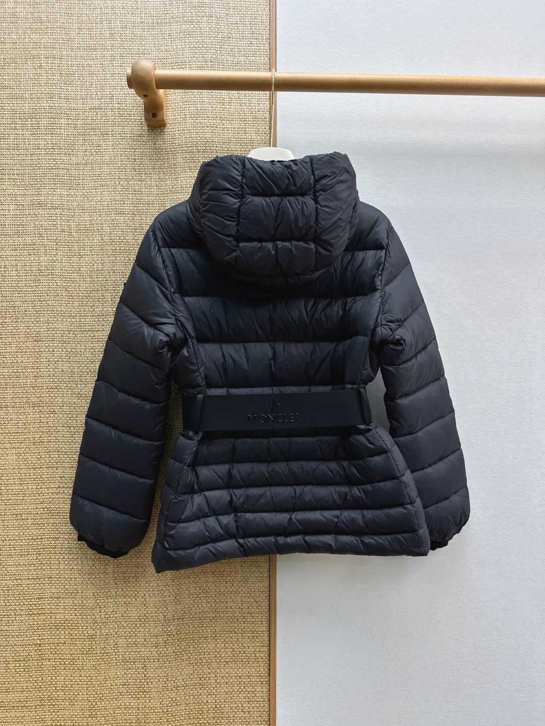 Куртки И Пуховики Женские Moncler 18345002