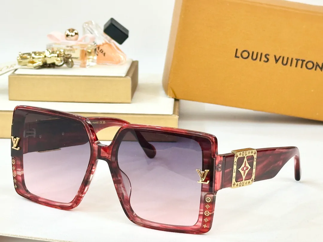 Очки Louis Vuitton 13389330