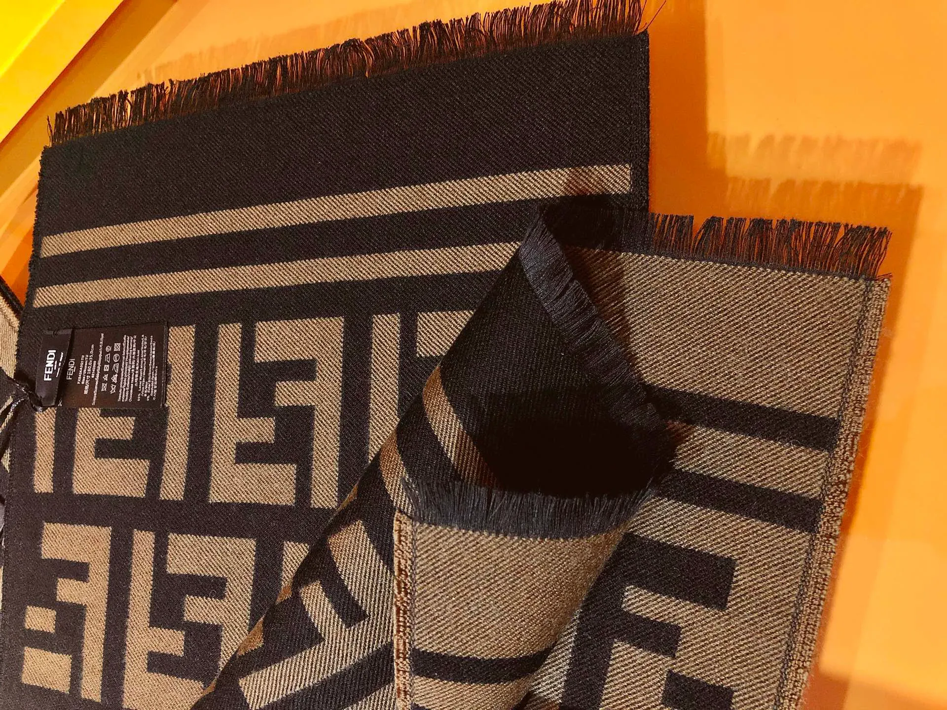 Шарфы Fendi 1780857