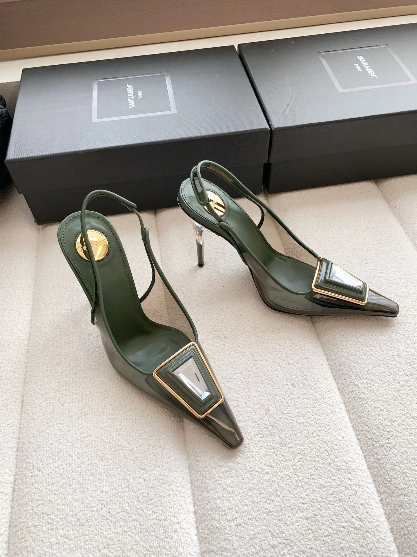 Босоножки Женские Saint Laurent 17371732