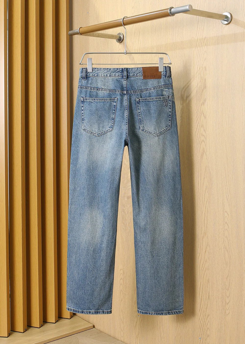 Джинсы Мужские Burberry 17904867