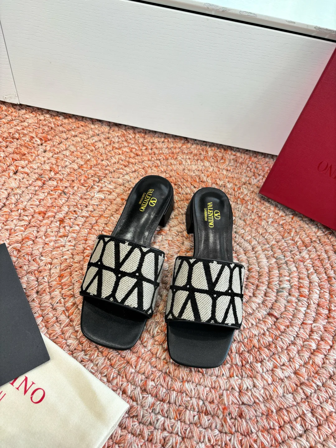 Шлепанцы Женские Valentino 1410488