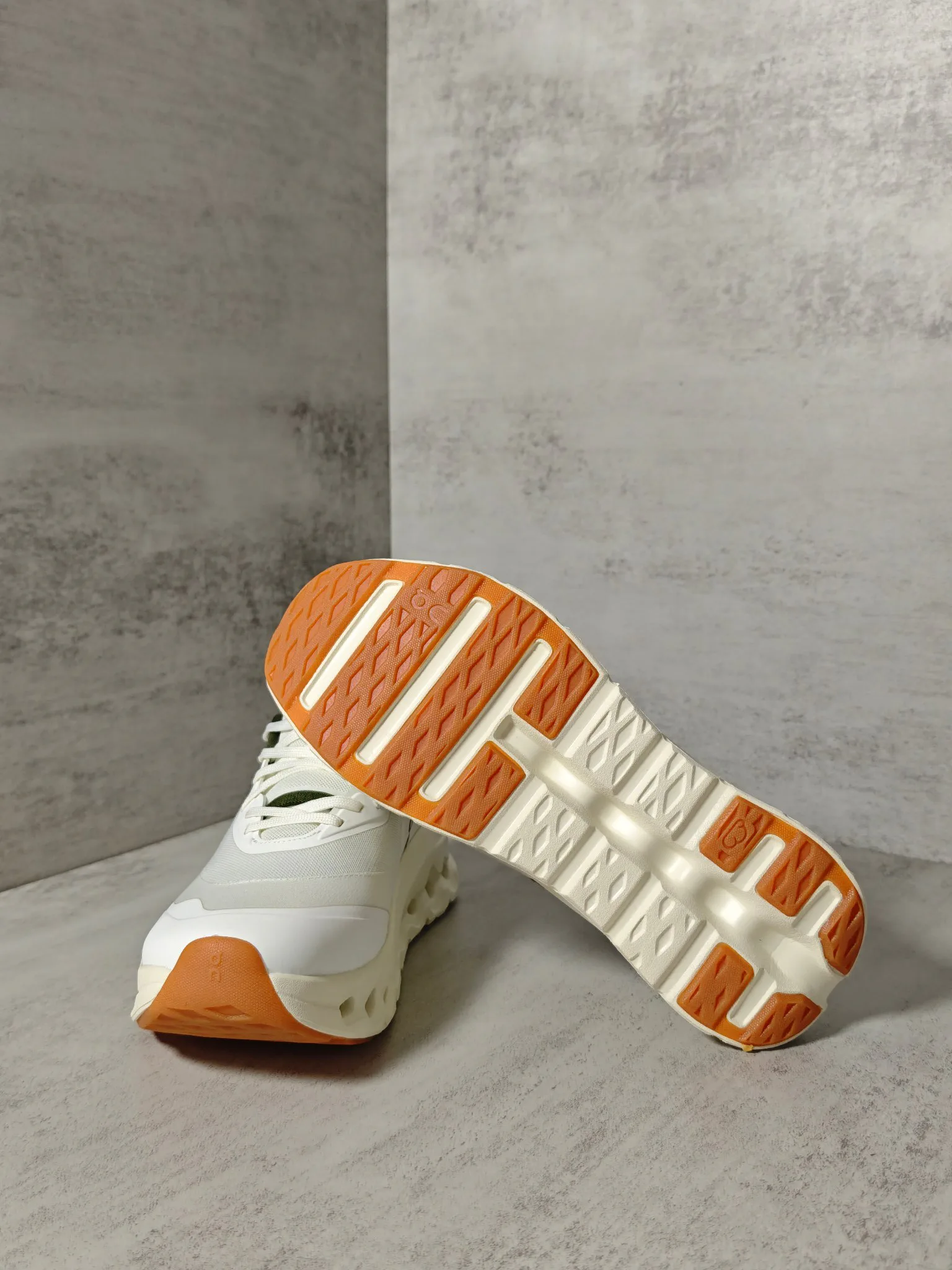 Кроссовки Женские Loewe 108286