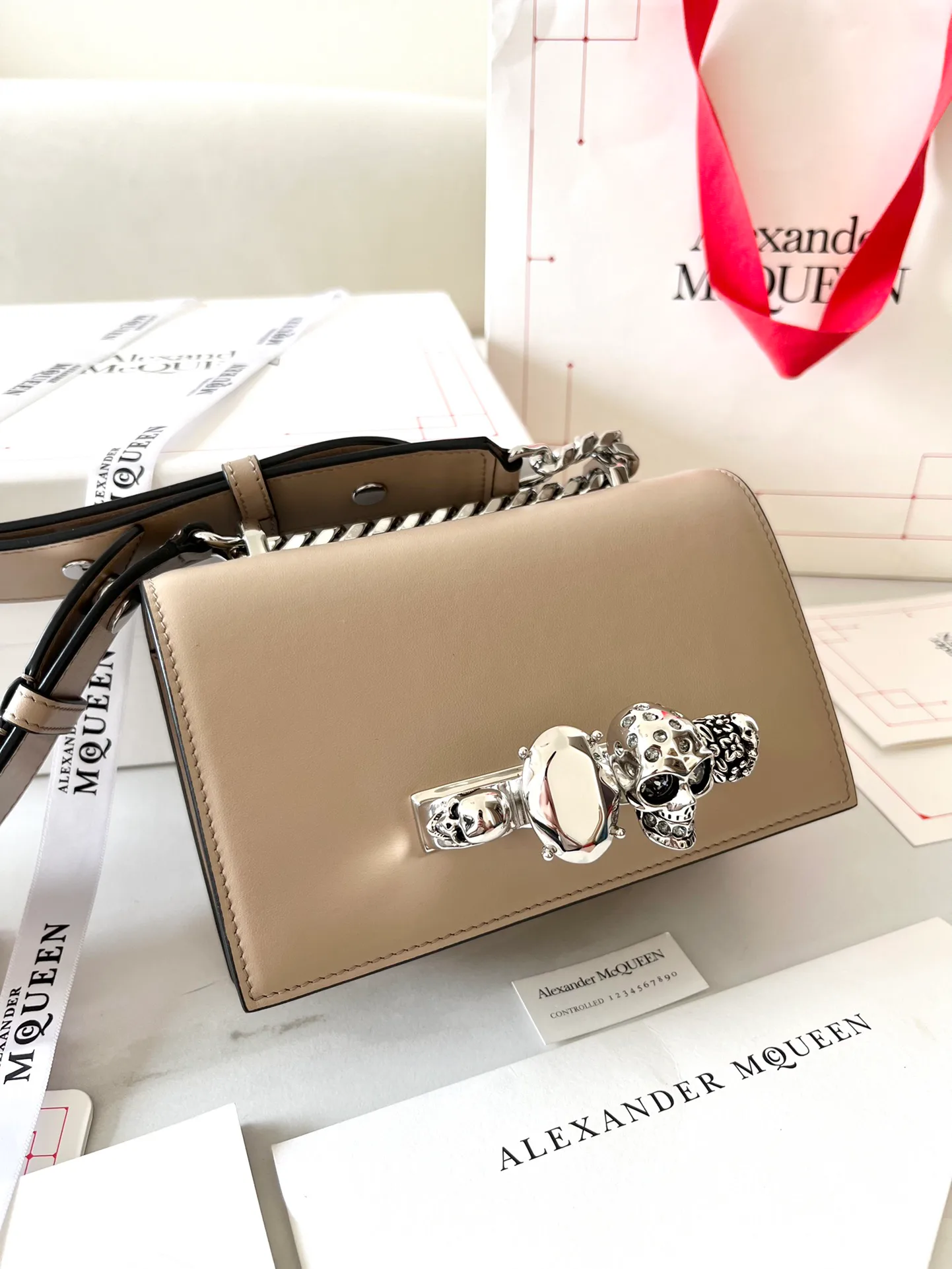 Классические Сумки Женские Alexander Mcqueen 11533079