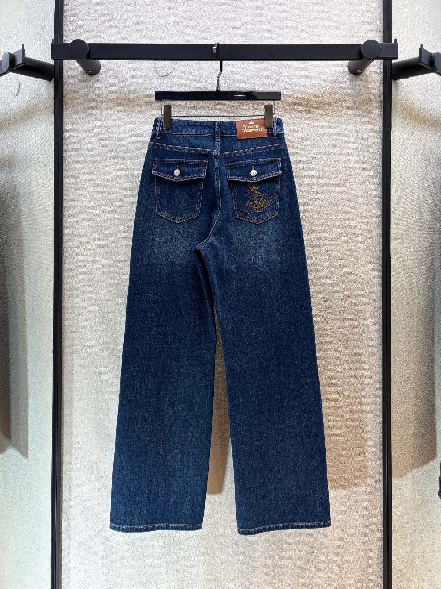 Джинсы Женские Vivienne Westwood 18203476