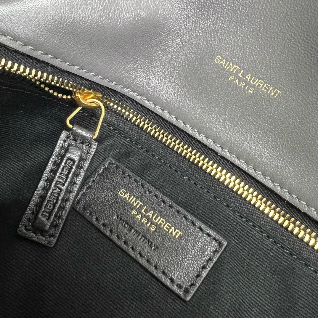 Сумки На Ремне Женские Saint Laurent 11664914