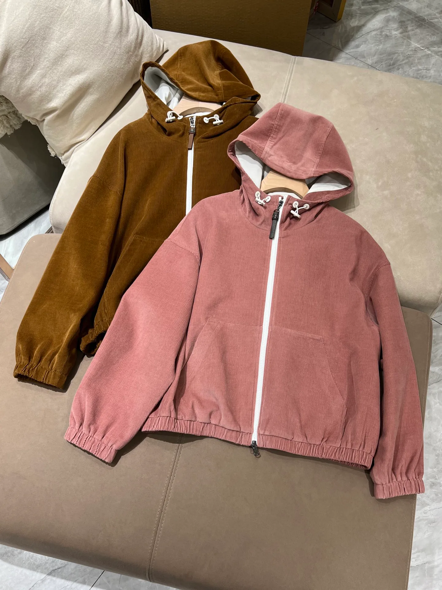 Куртки И Пуховики Женские Brunello Cucinelli 10809677
