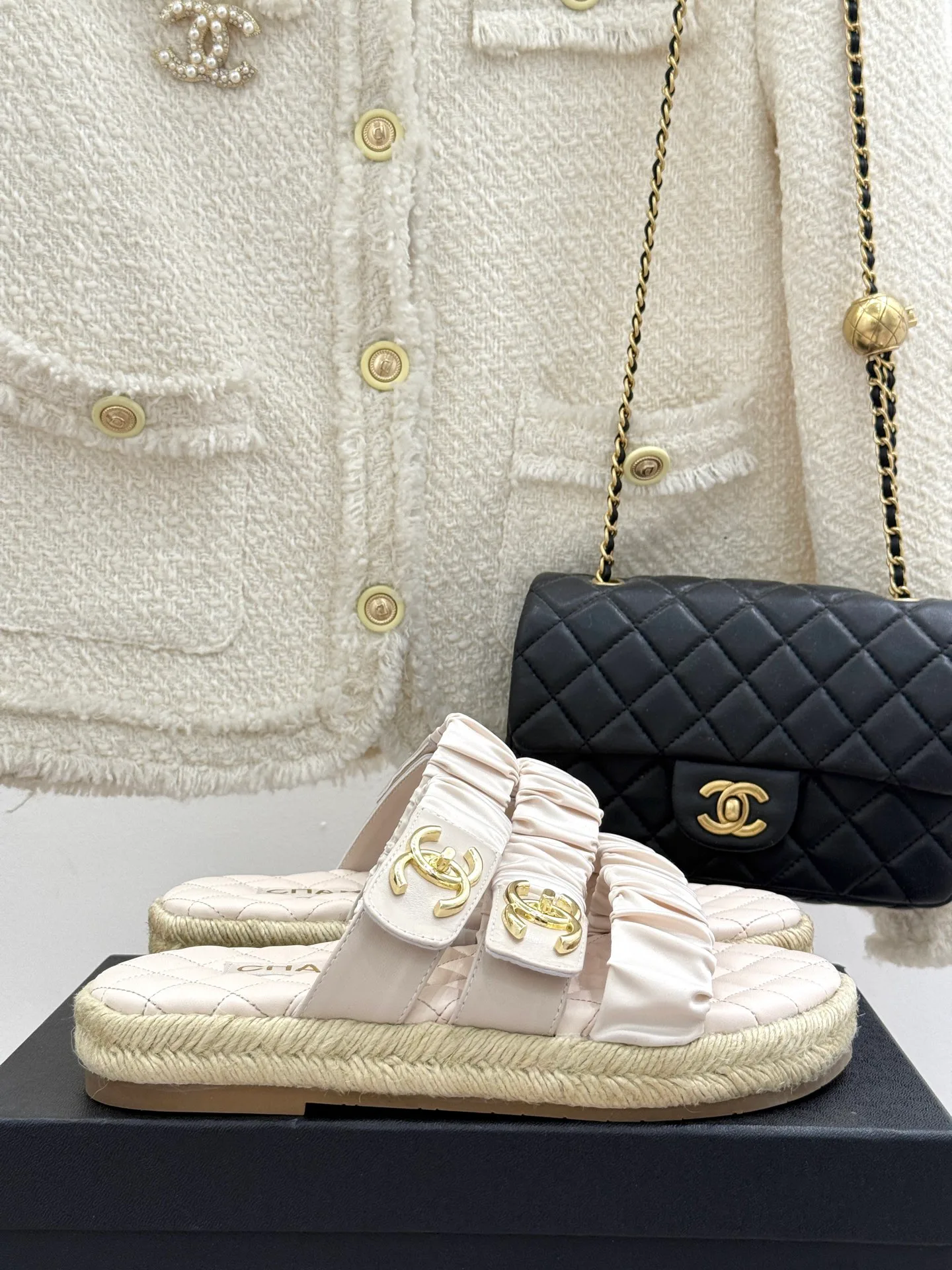 Шлепанцы Женские Chanel 14373
