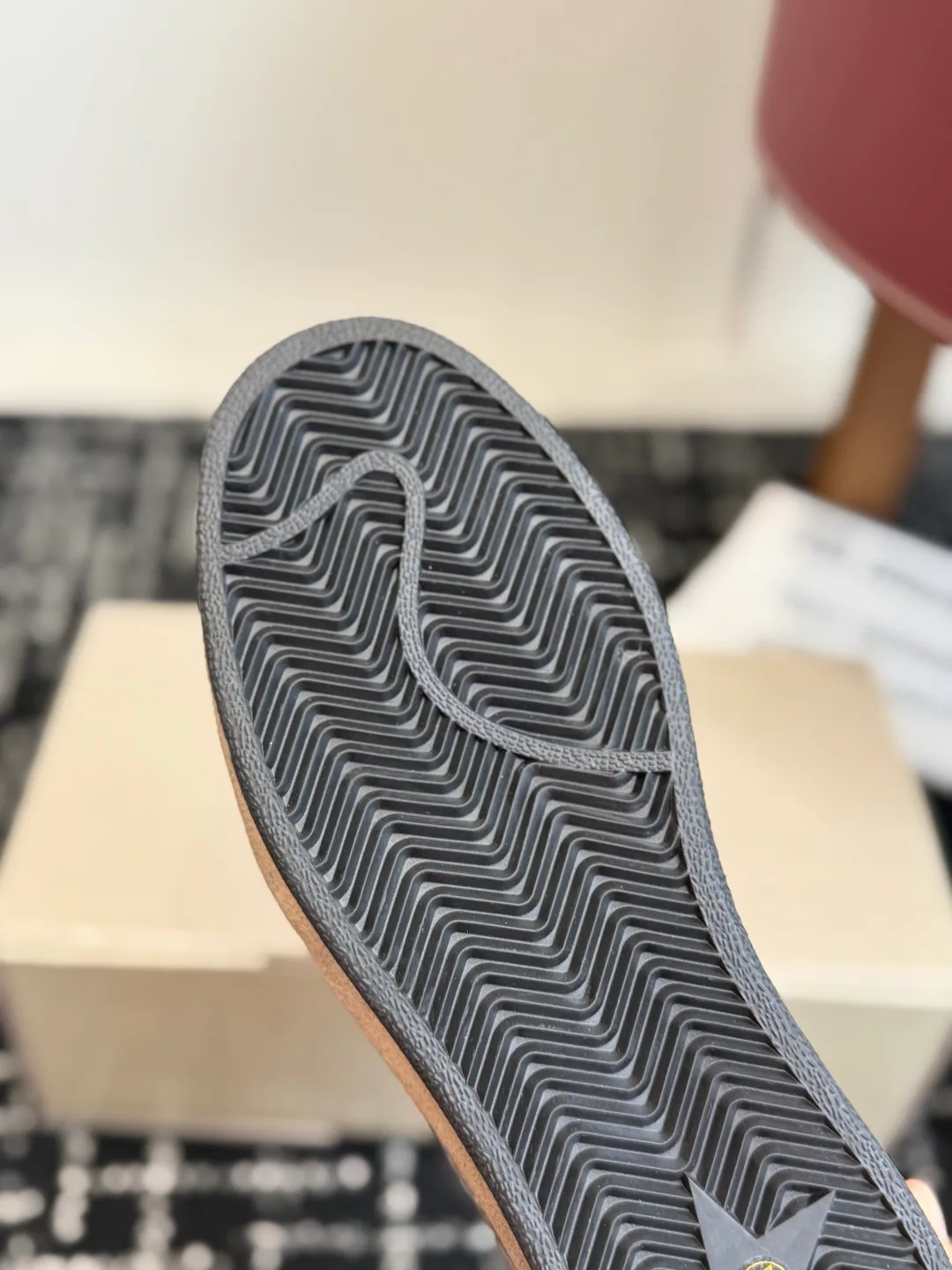 Кроссовки Женские Golden Goose 18305921
