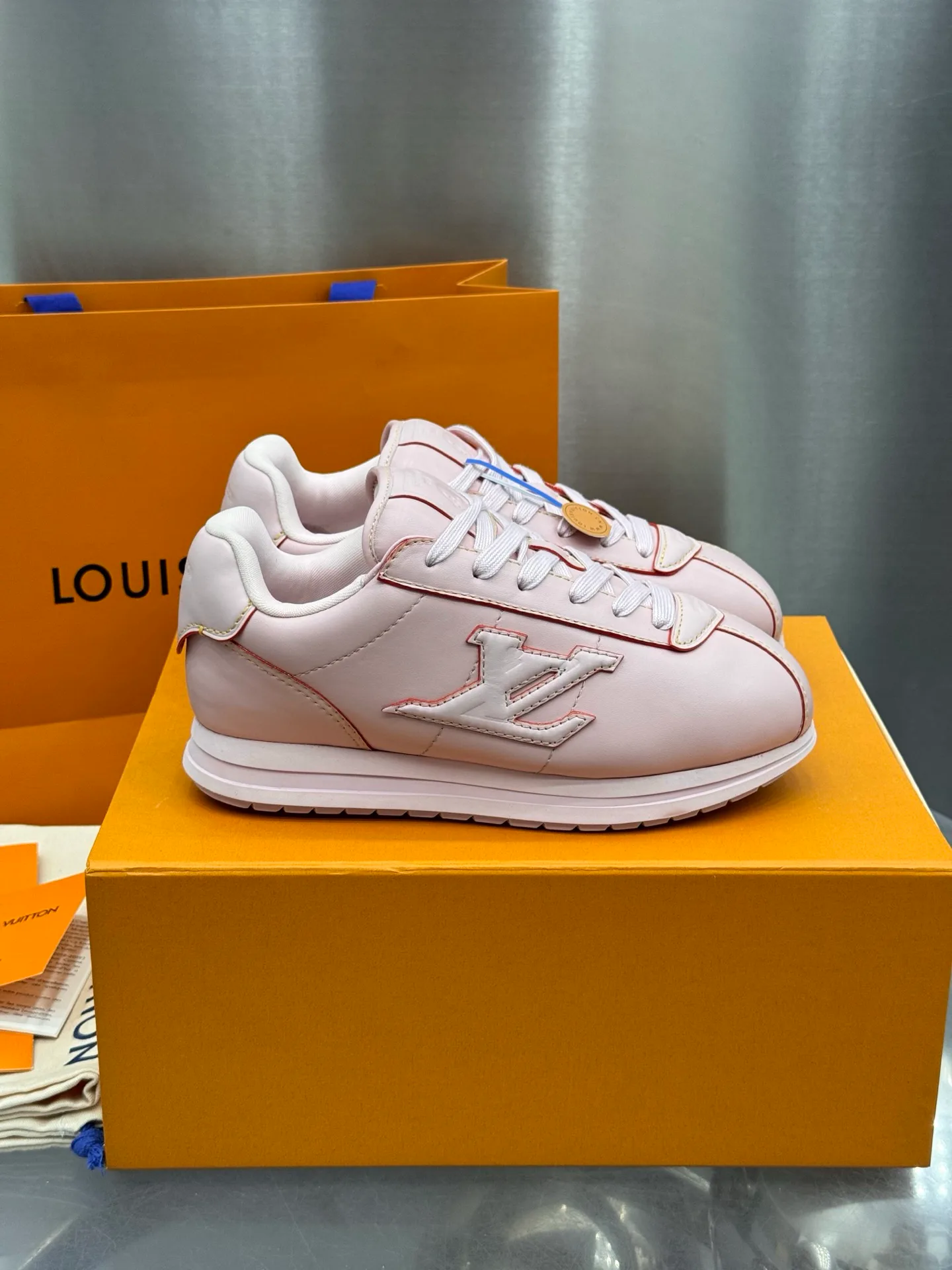 Кроссовки Женские Louis Vuitton 5035688