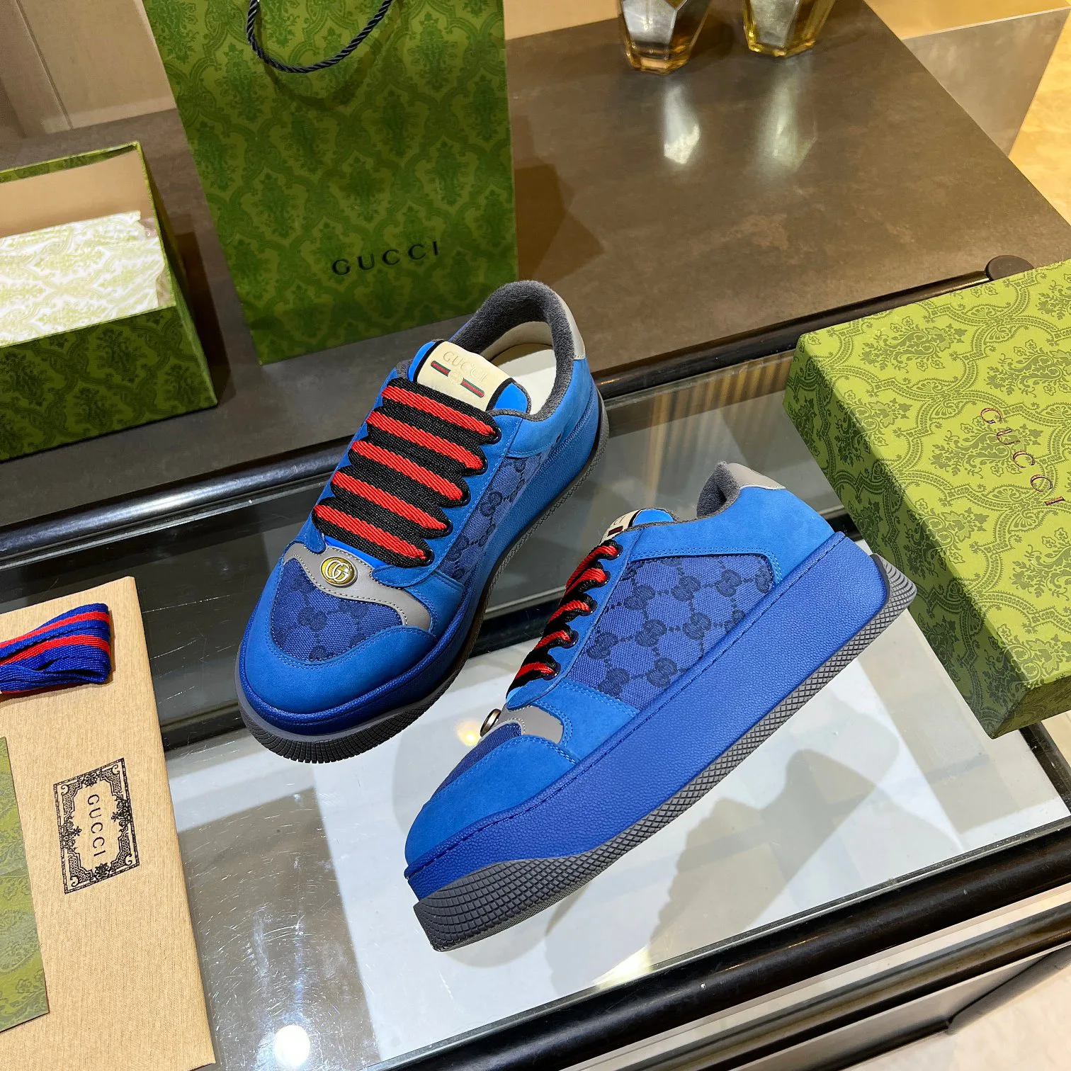 Кроссовки Женские Gucci 17955440