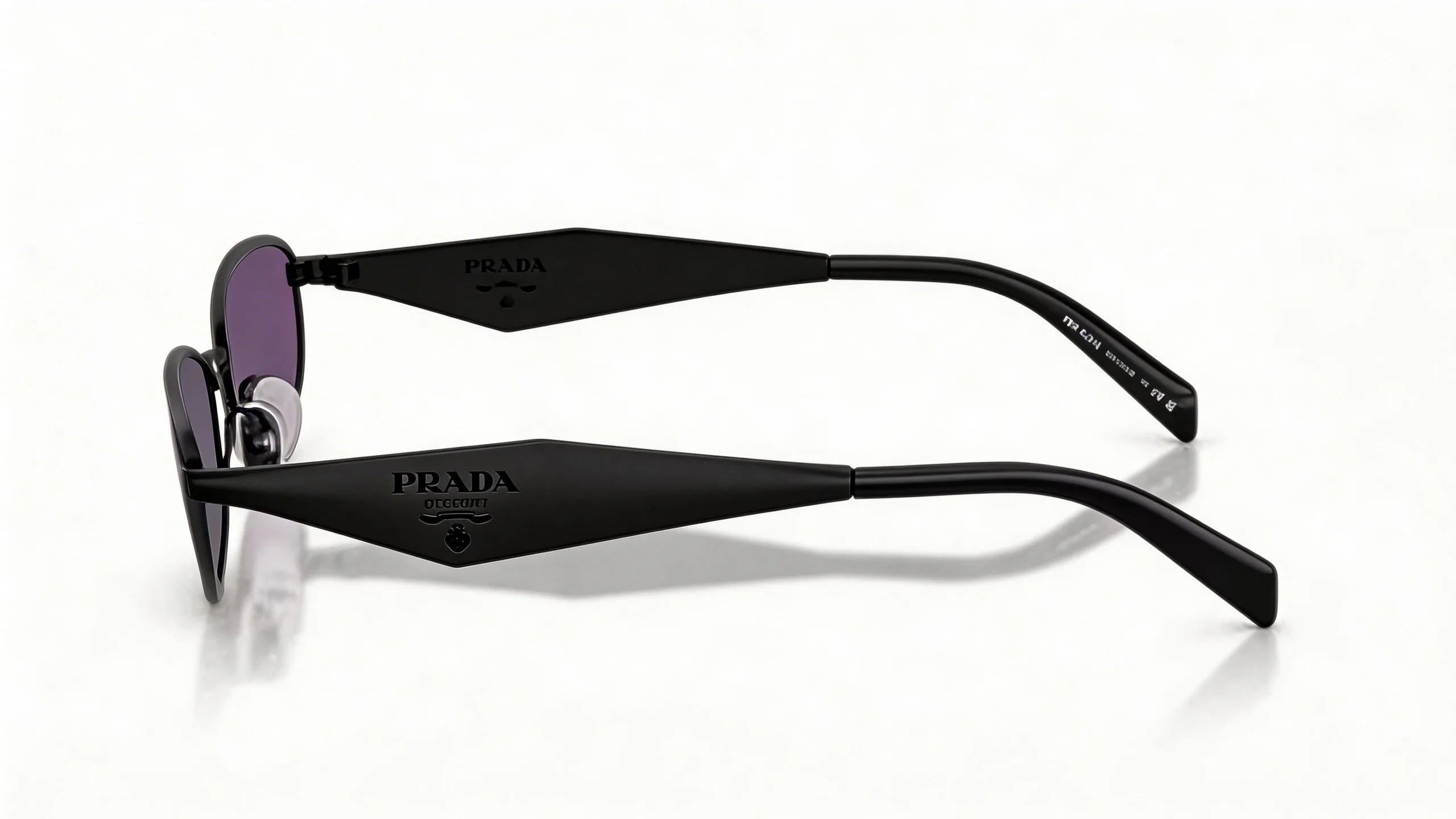 Очки Prada 18404812